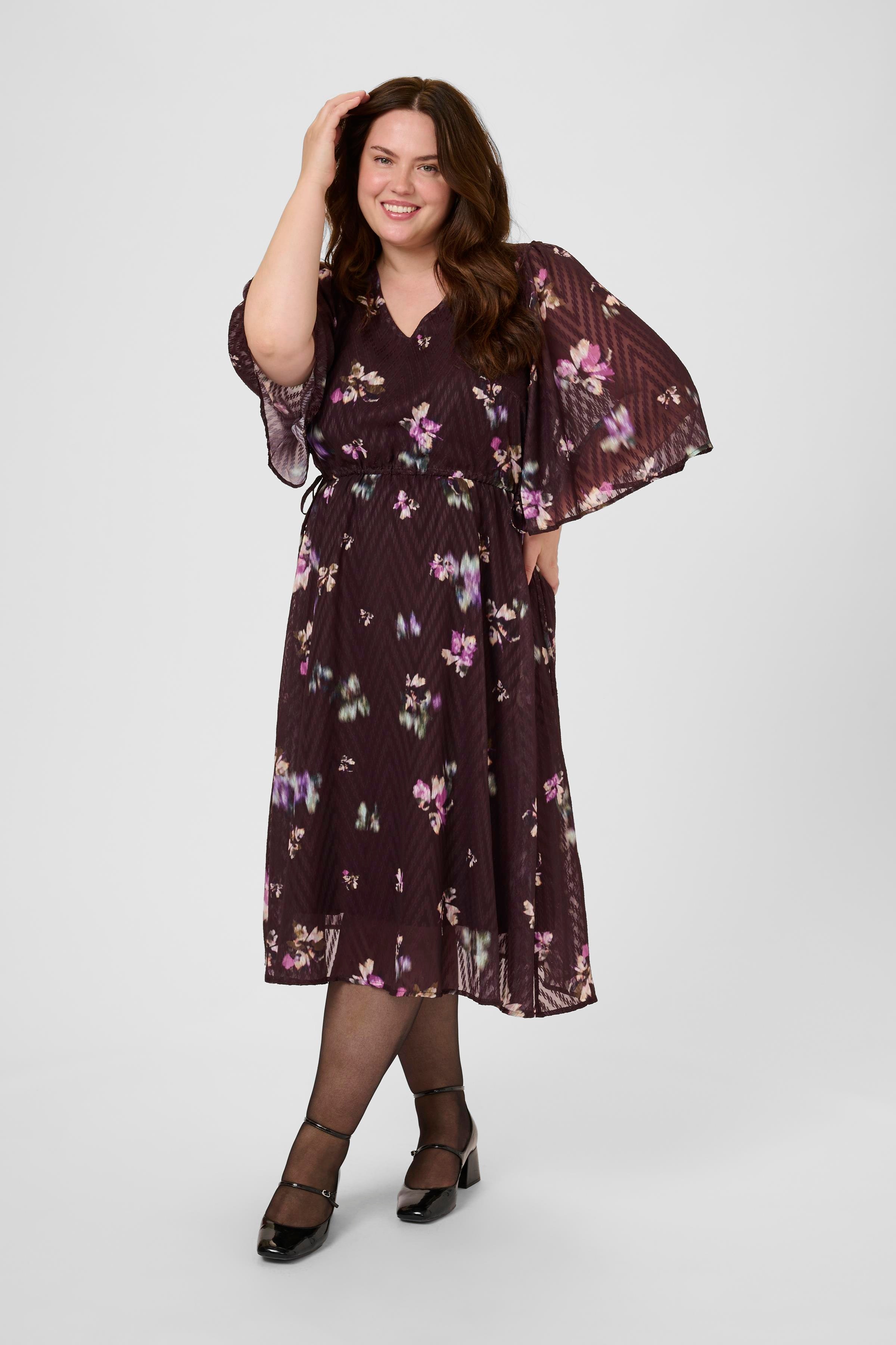 KCclara Kjole LOOKBOOK FRONT 10583831-108508