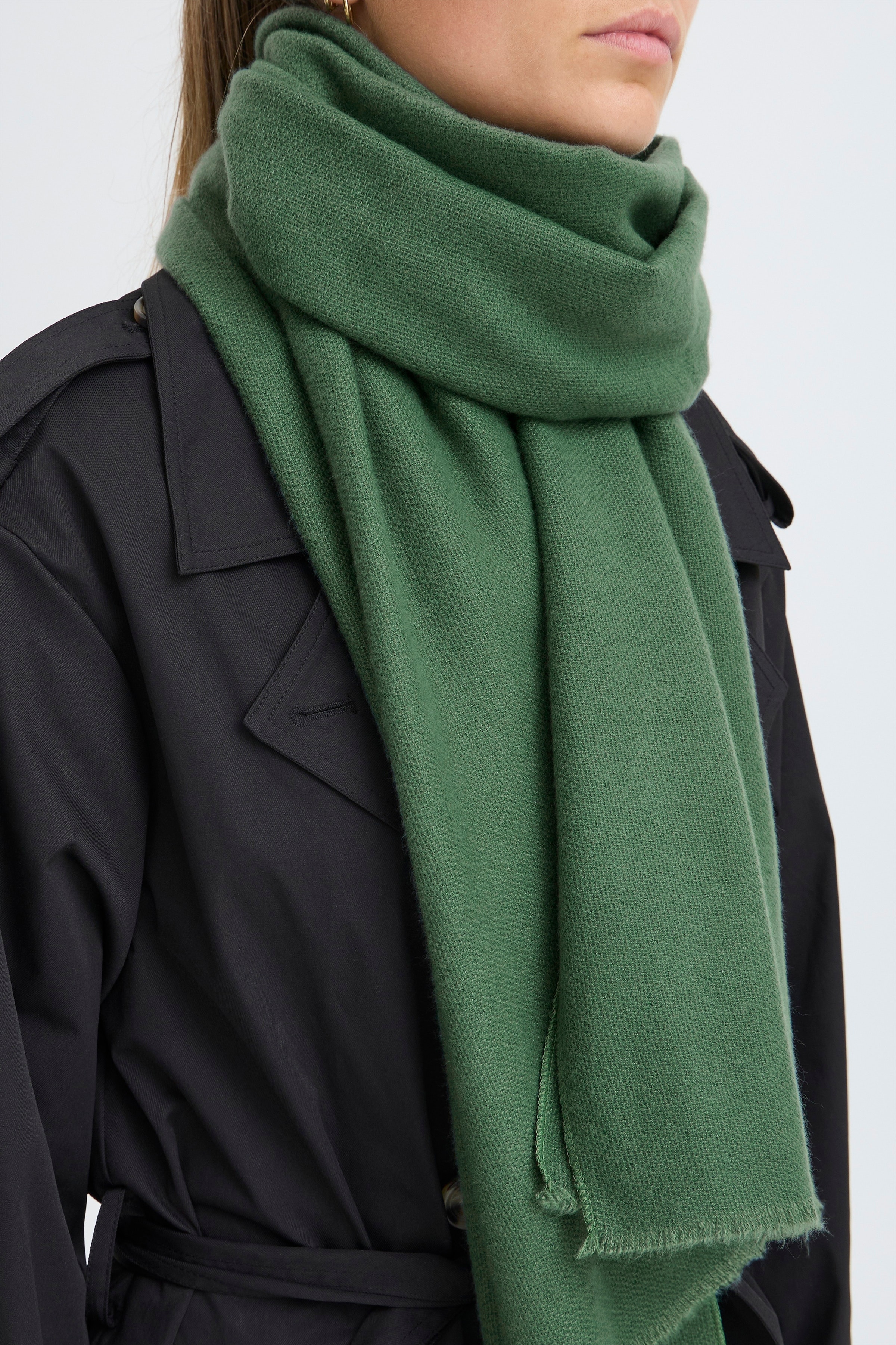 IALANA Skjerf LOOKBOOK FRONT 20124953-195920