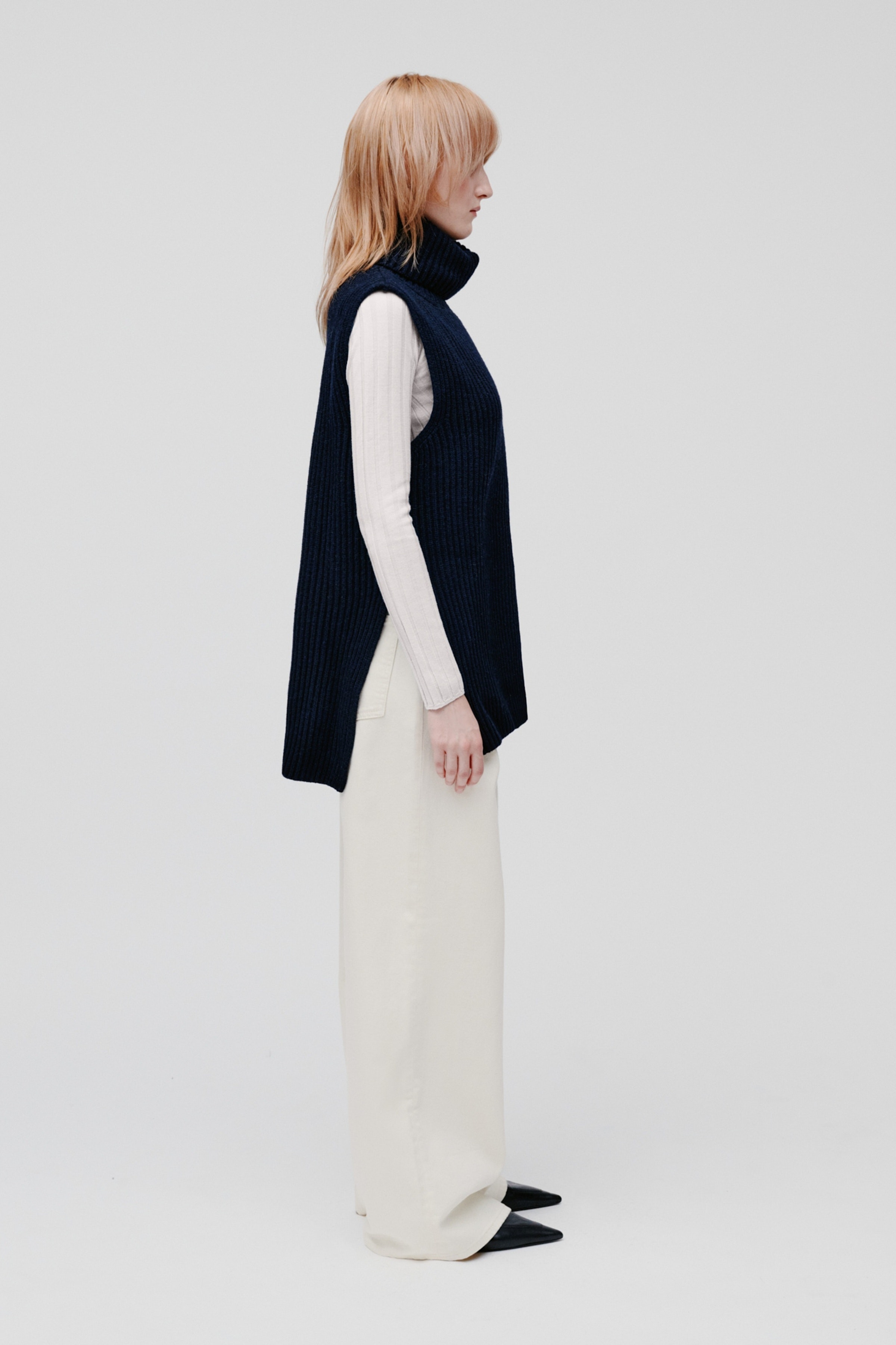 KYOMI VEST LOOKBOOK FRONT 30600508-BL900