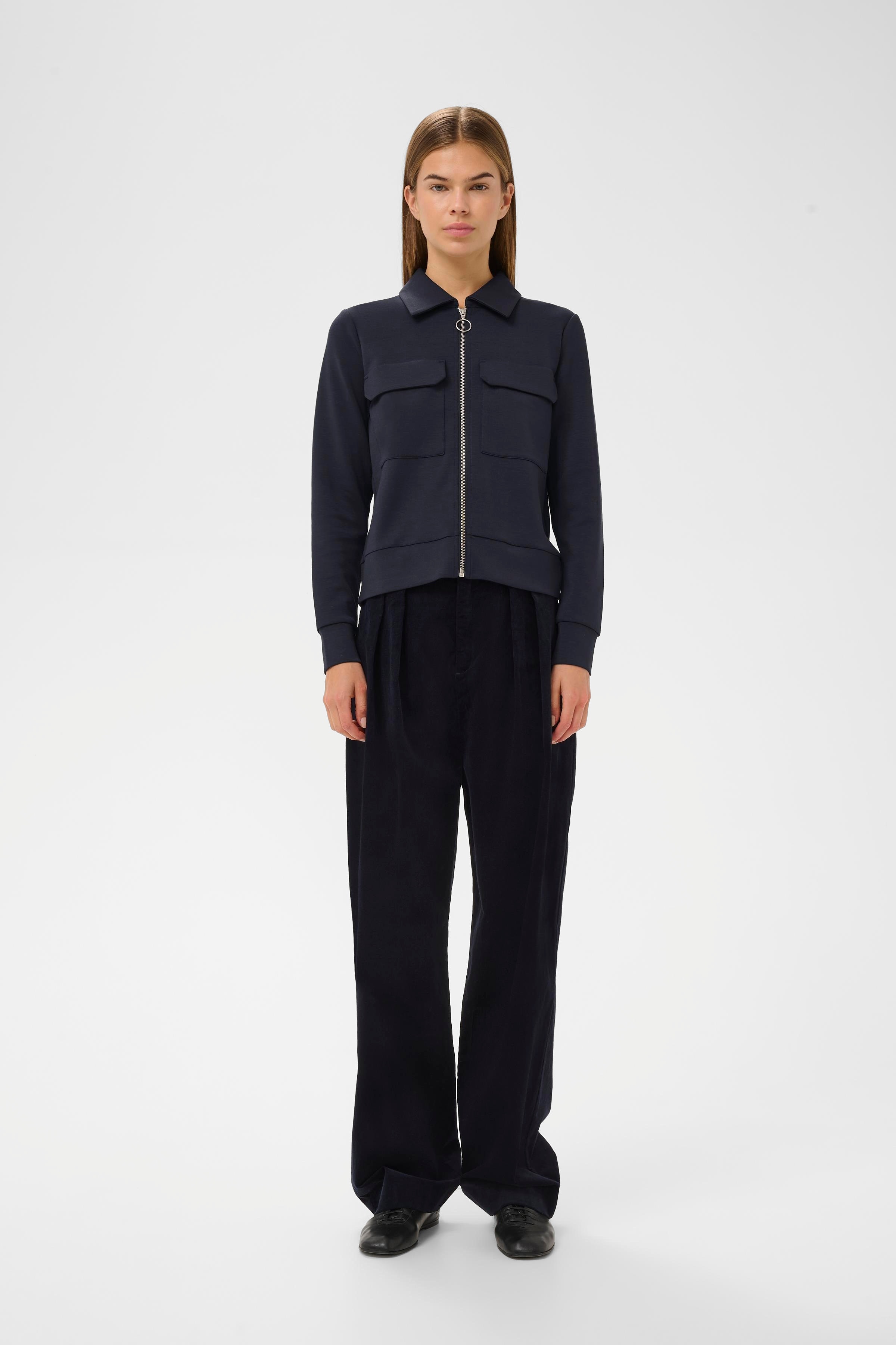 BecaIW Sweatjasje LOOKBOOK FRONT 30106371-300005