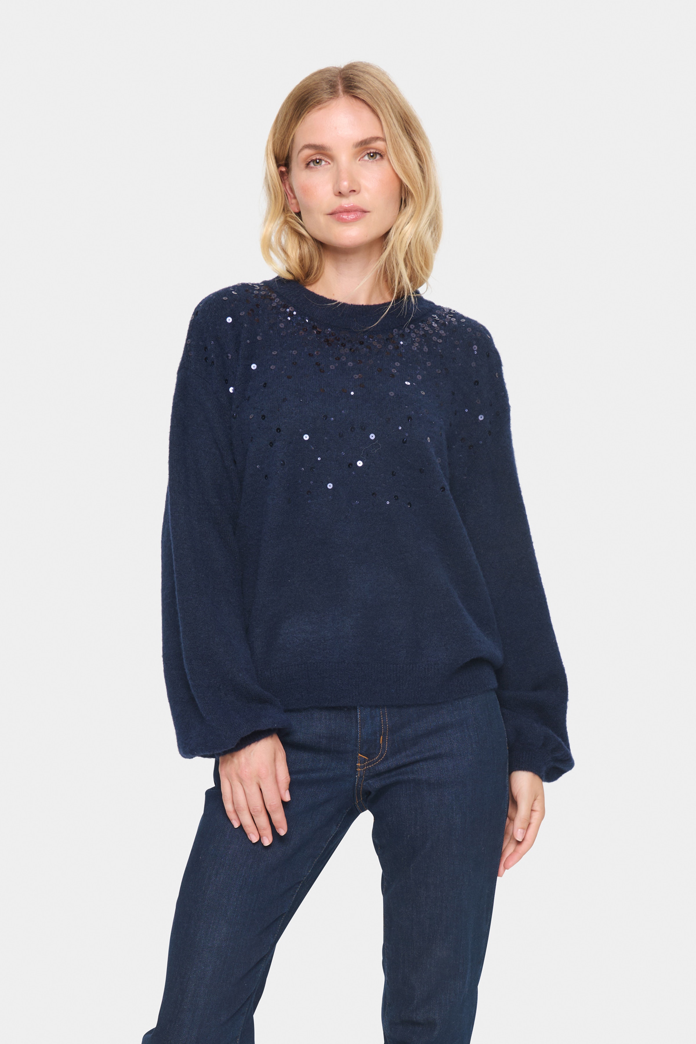 BarbelSZ Sequin Pullover LOOKBOOK FRONT 30512987-1939241