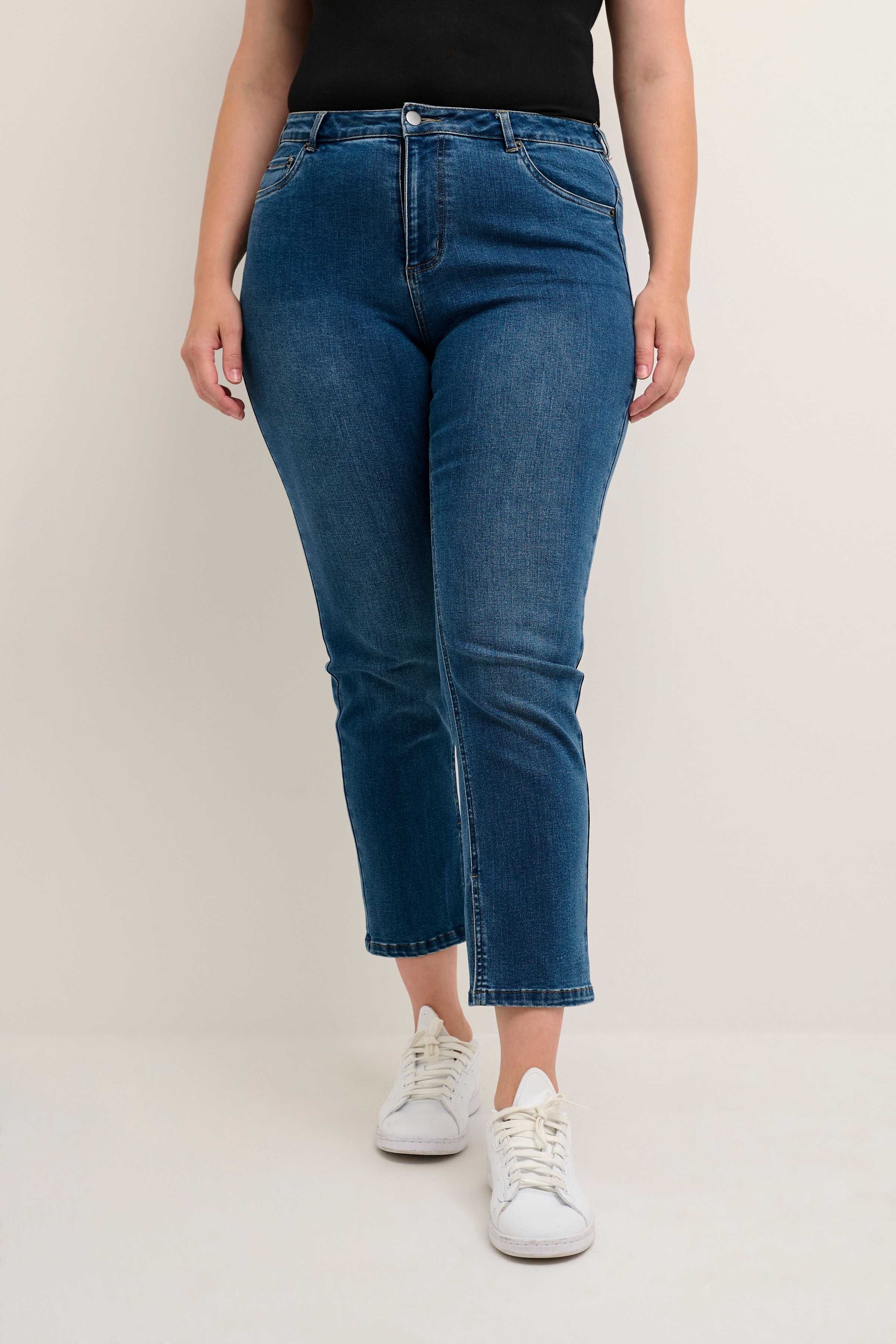 KCJessa Jeans LOOKBOOK FRONT 10581305-102272