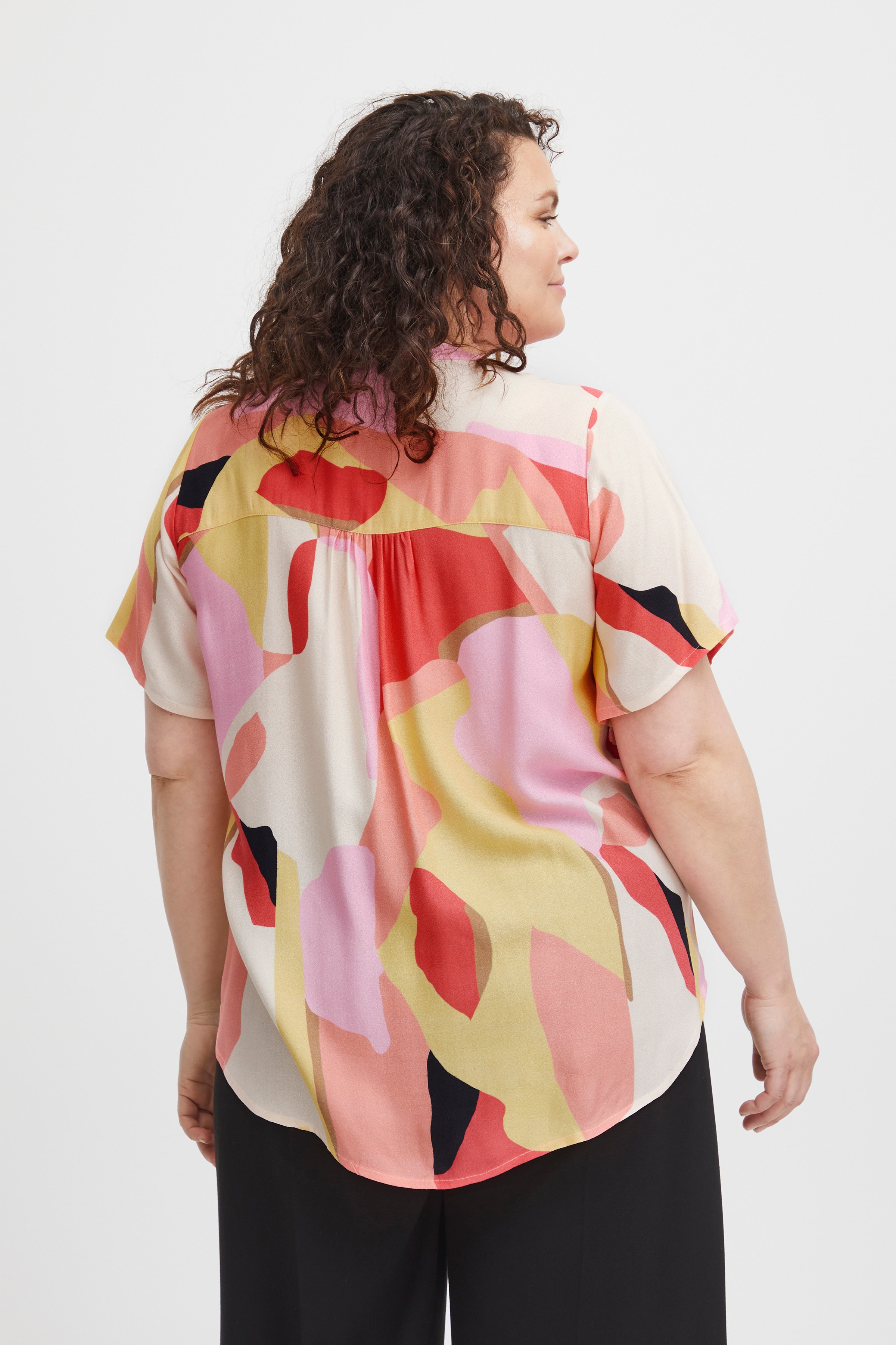 FPBLOCK Bluse LOOKBOOK FRONT 20612300-202102