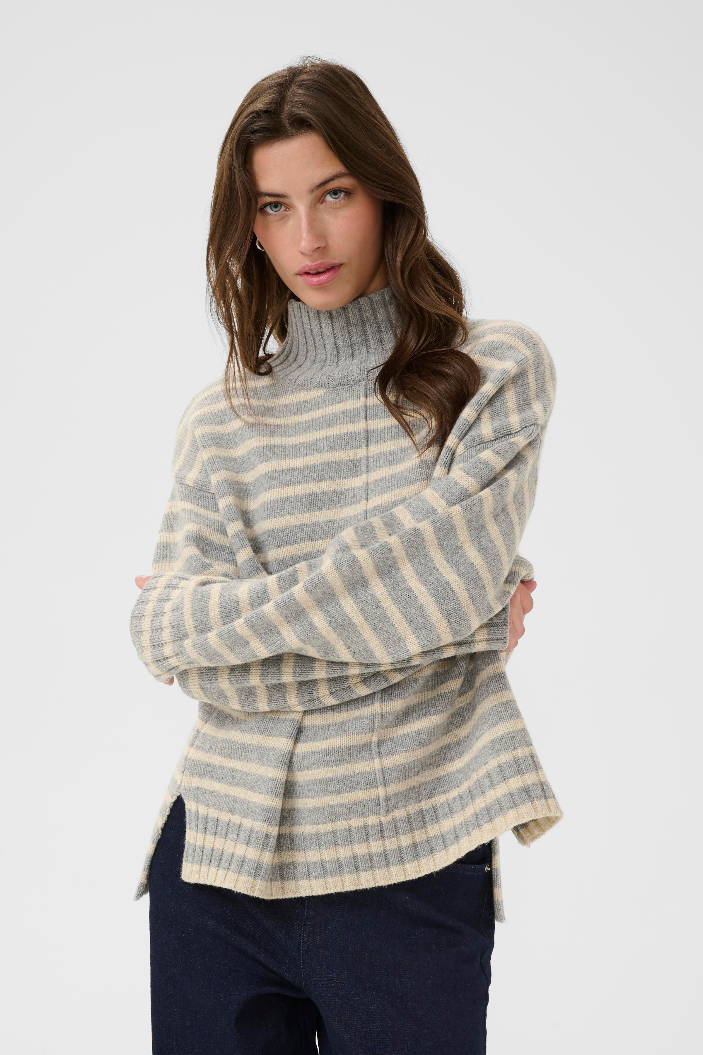 LilyePW Pullover LOOKBOOK FRONT 30310116-304251