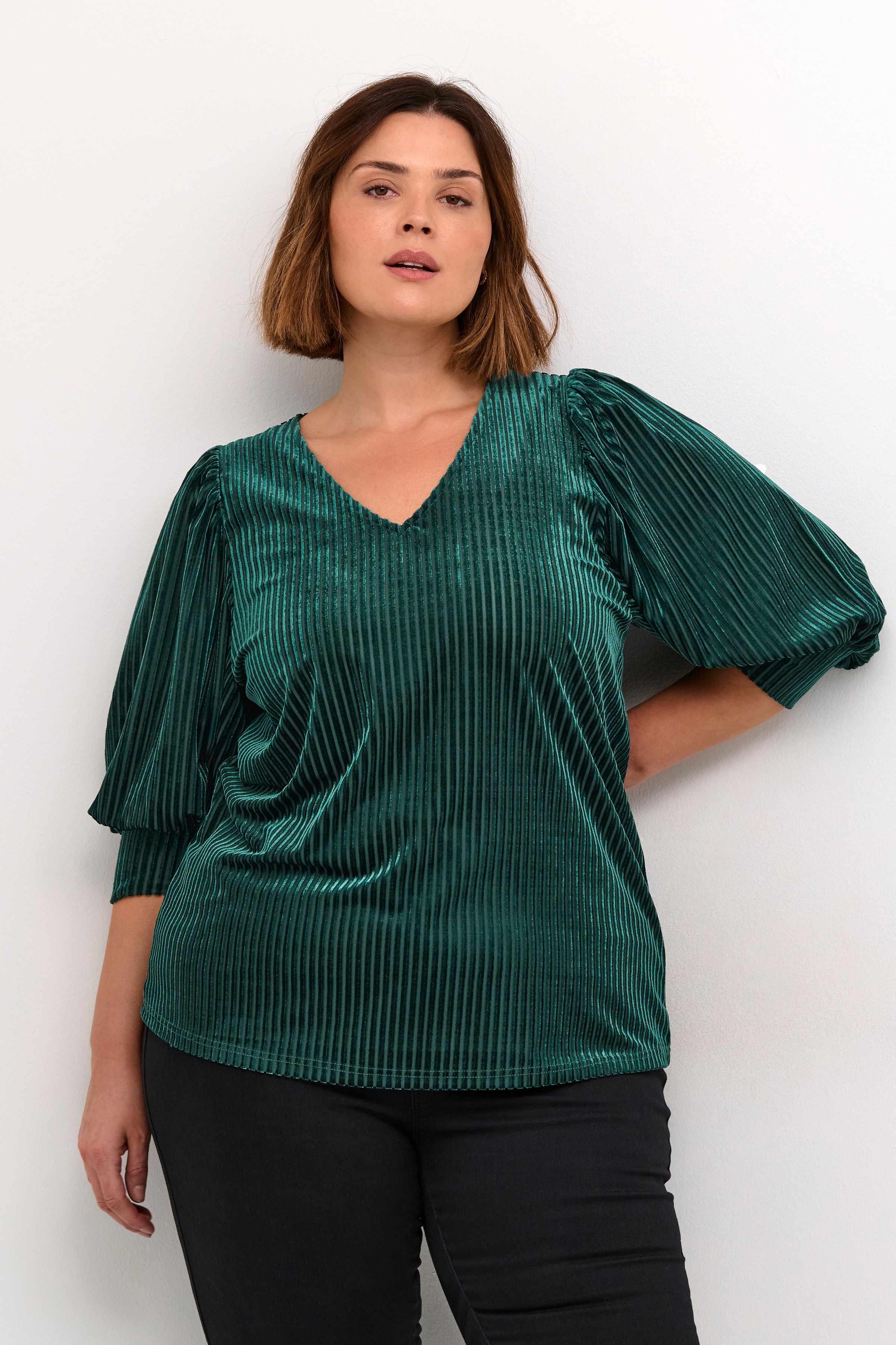 KCcacanna Blouse En Velours LOOKBOOK FRONT 10581210-106796
