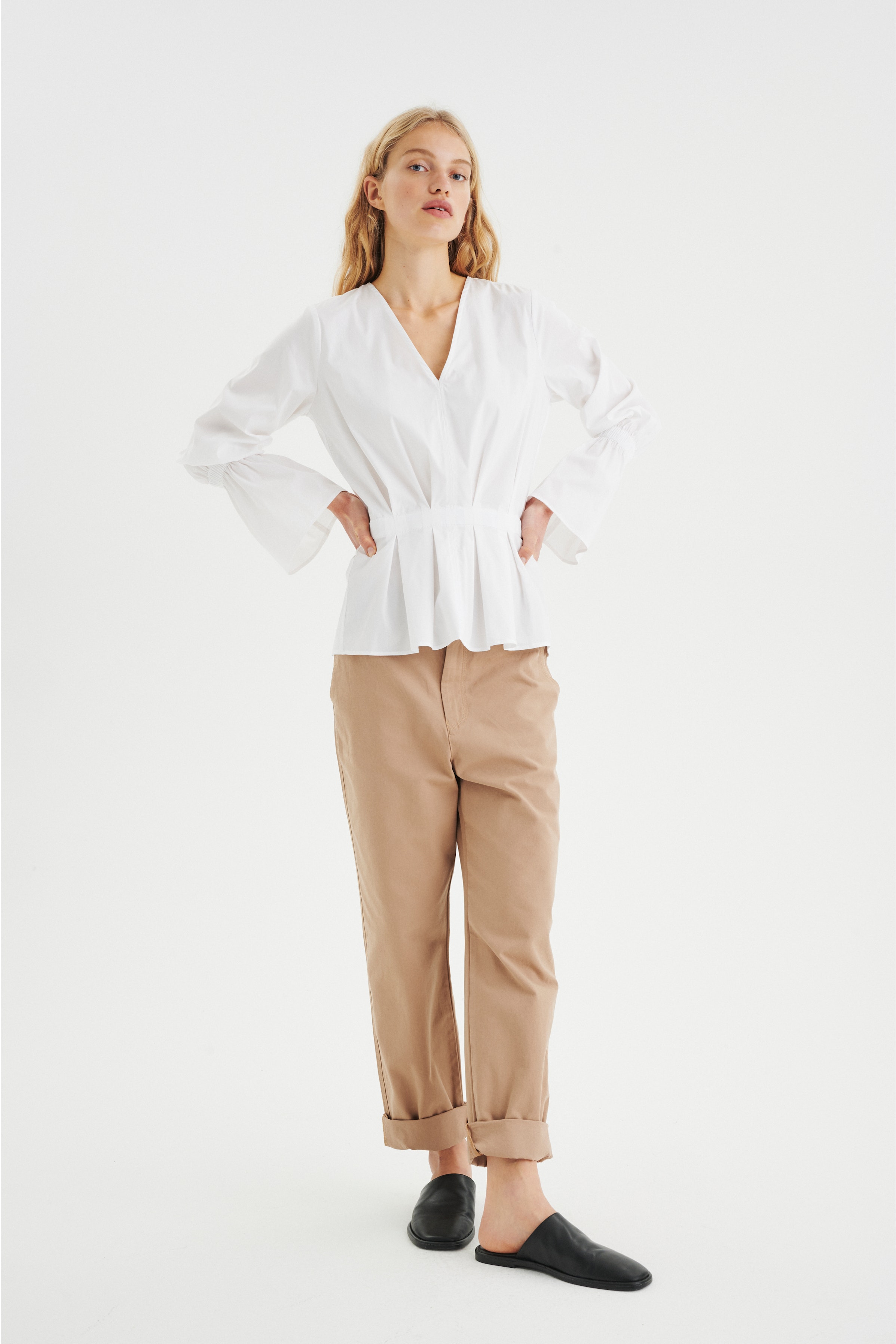 JulianeIW shirt LOOKBOOK FRONT 30106164-300001