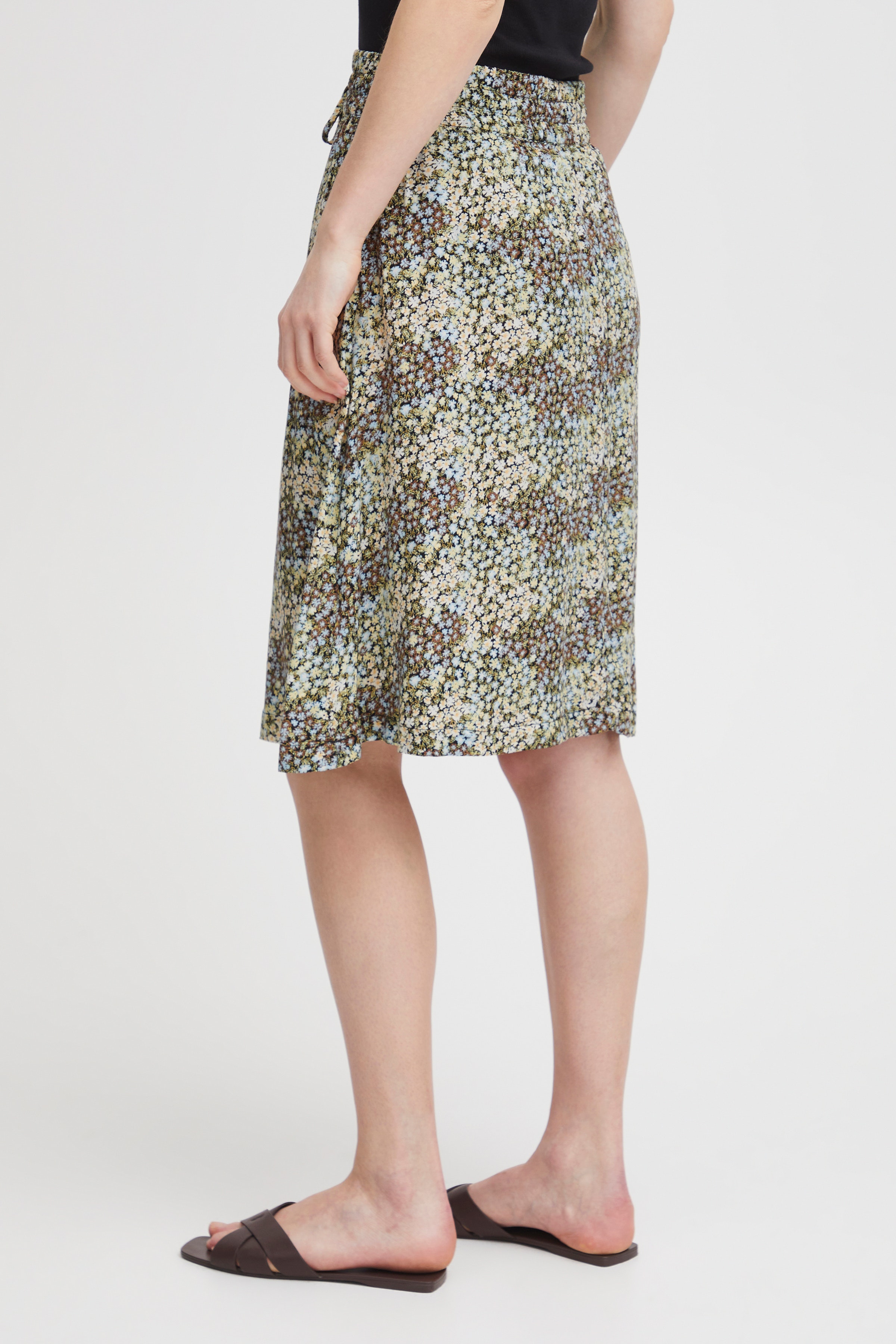 FRFUN Kjol LOOKBOOK FRONT 20612094-202475