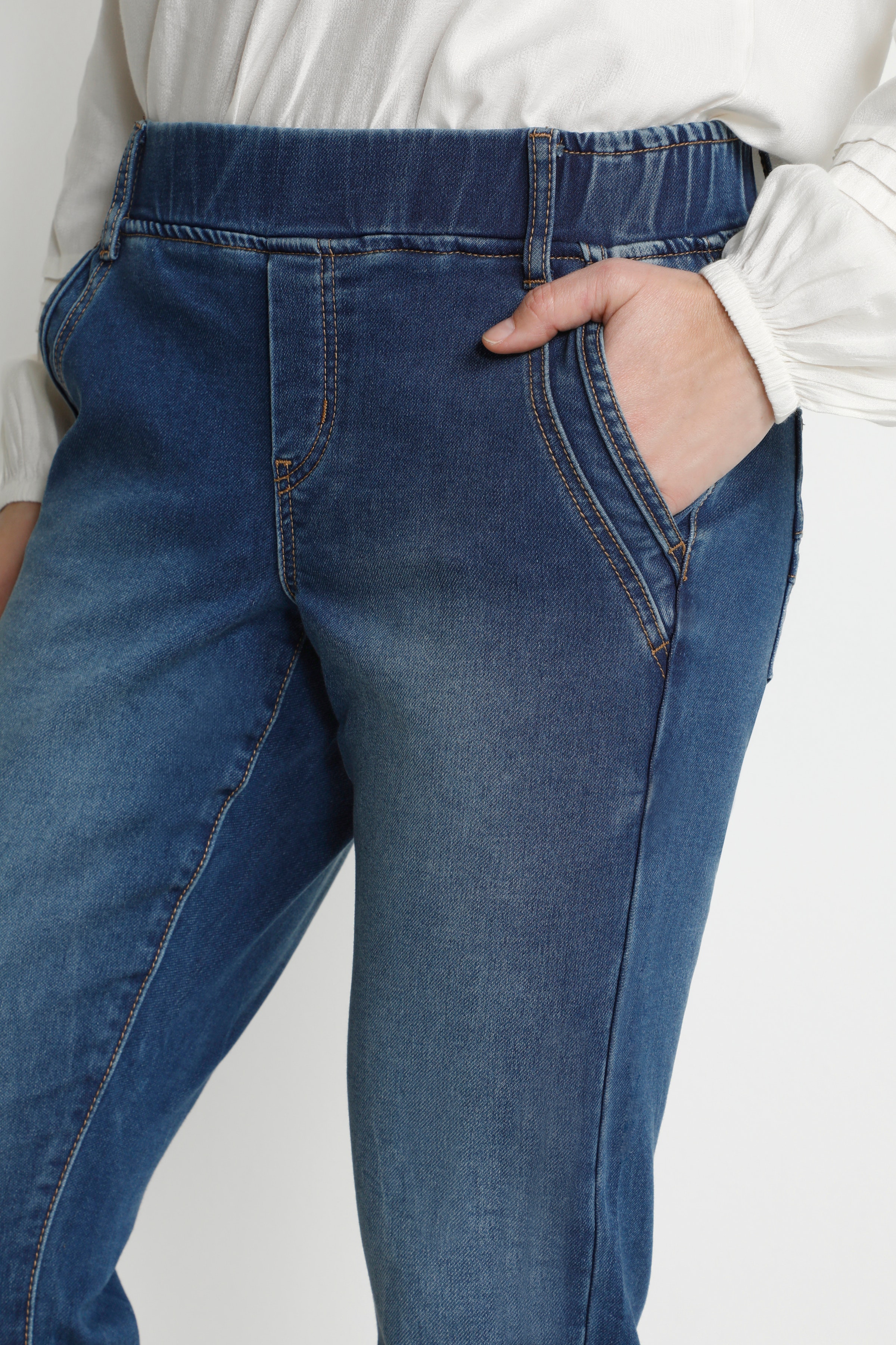 CRDinja Jeans LOOKBOOK DETAIL 10610091-100114