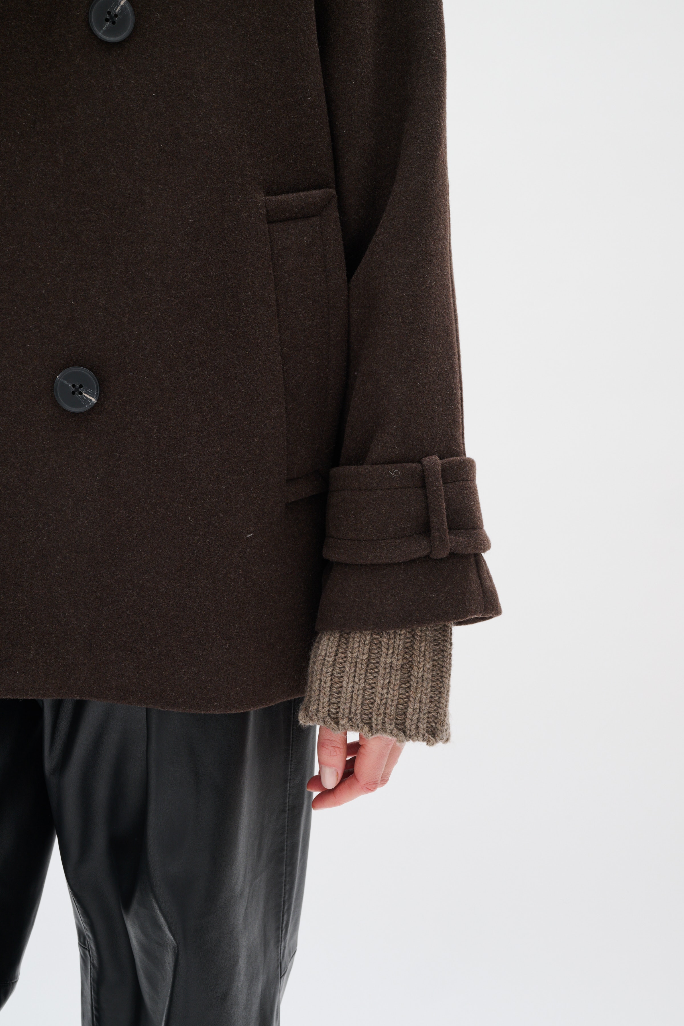 Thora Ytterplagg LOOKBOOK DETAIL 30111082-191109