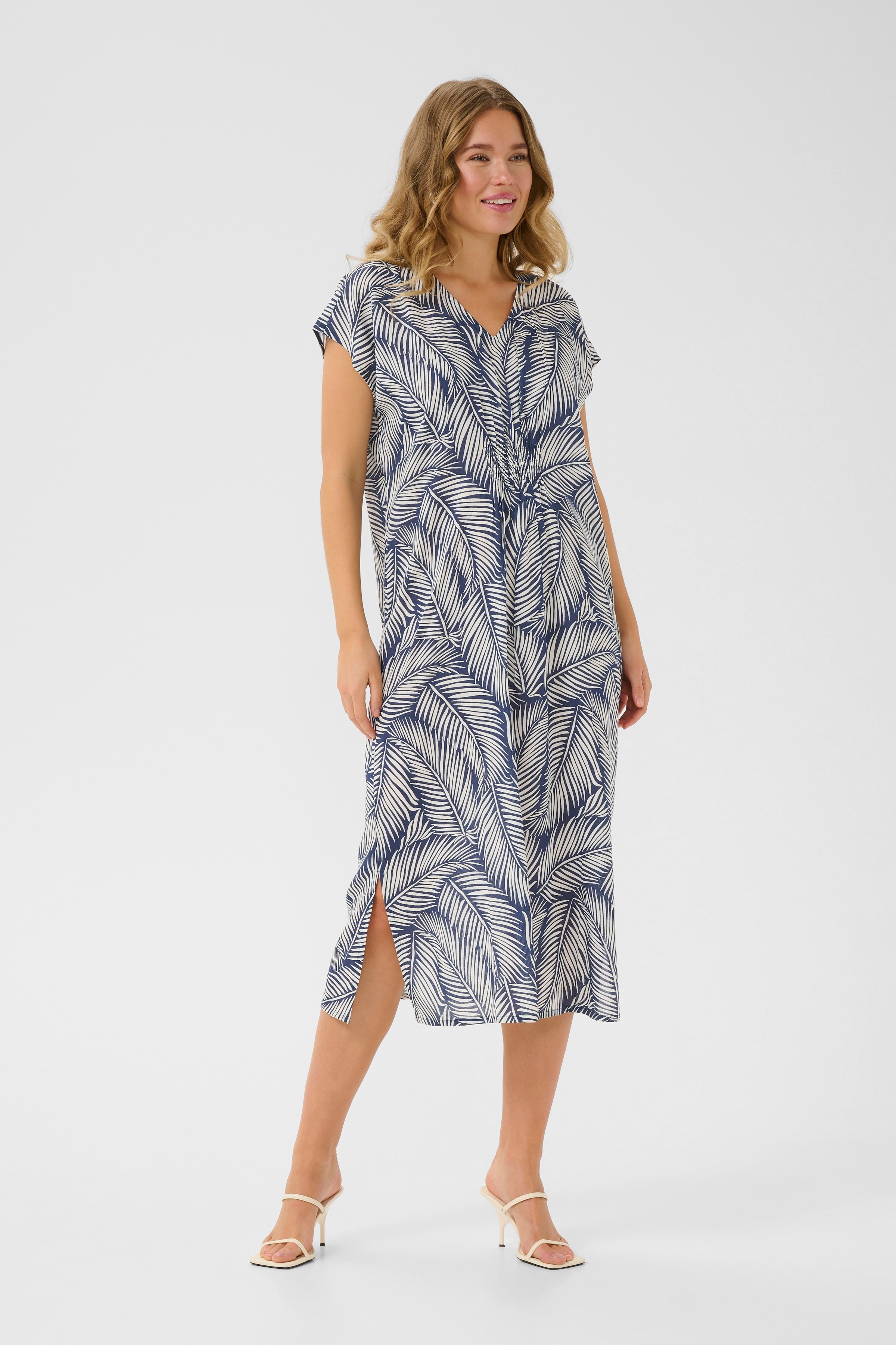 BPvivian Kleid LOOKBOOK FRONT 10590920-107897B