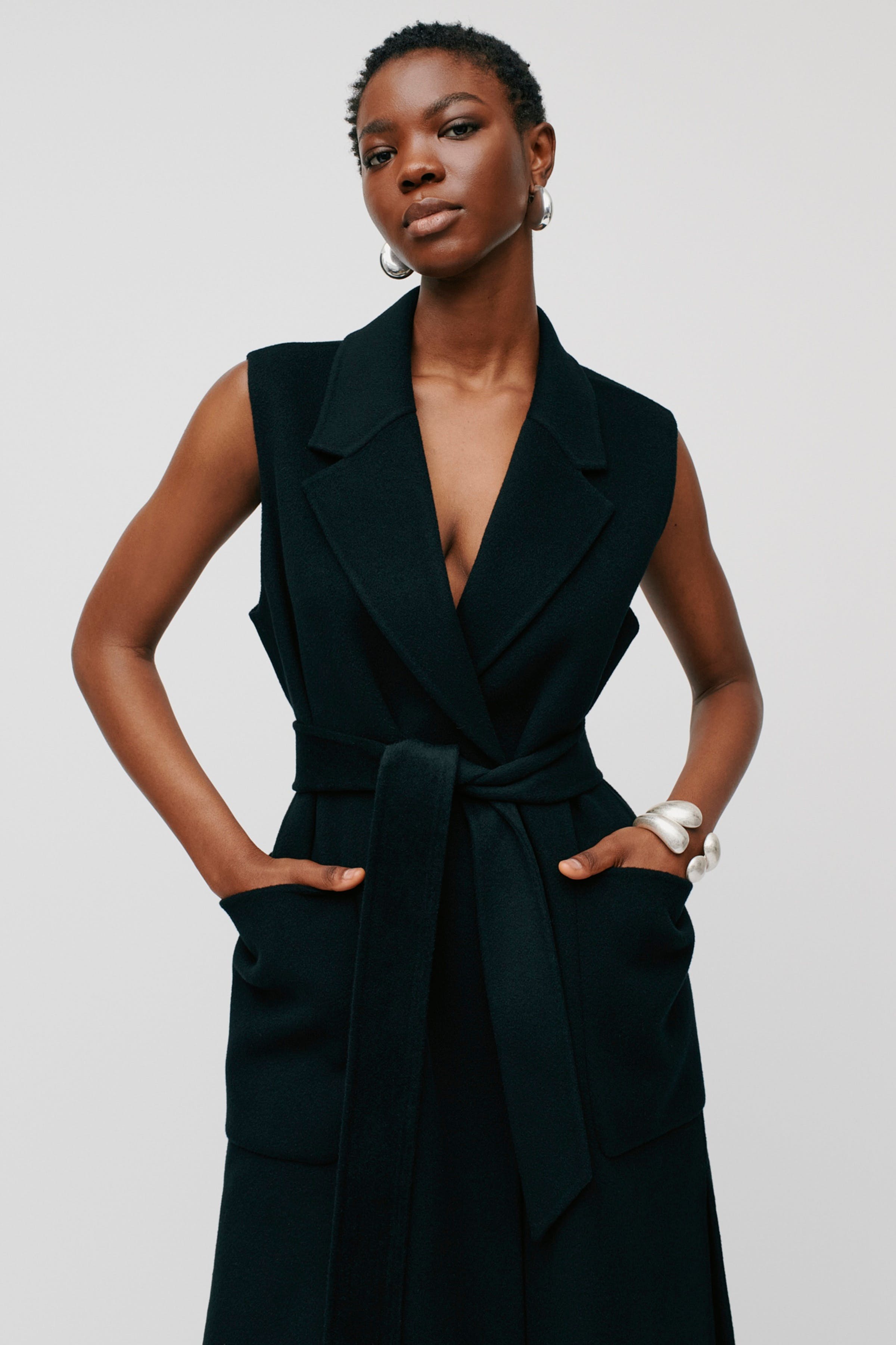 CLARISSA Coat LOOKBOOK FRONT 30600177-BK999