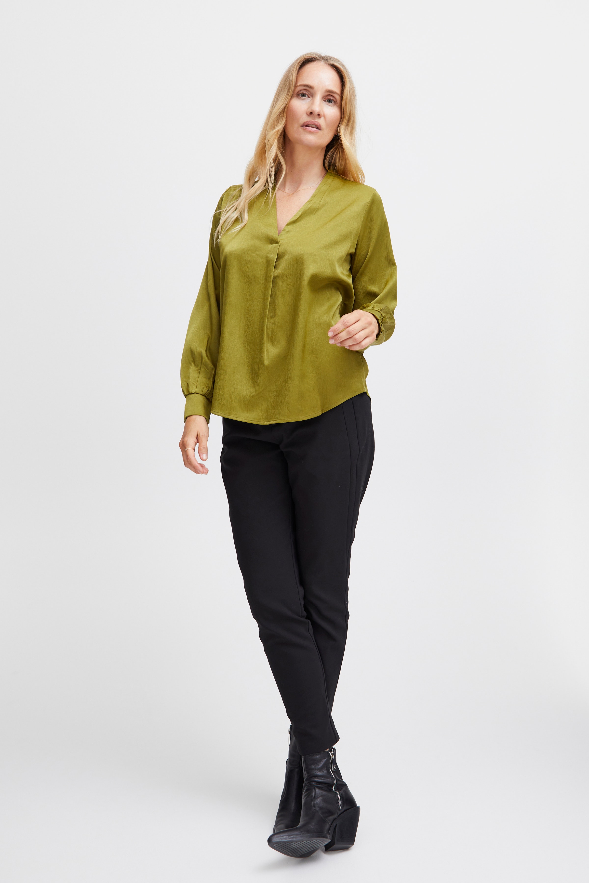 FRVILINE Blus LOOKBOOK FRONT 20612820-180537