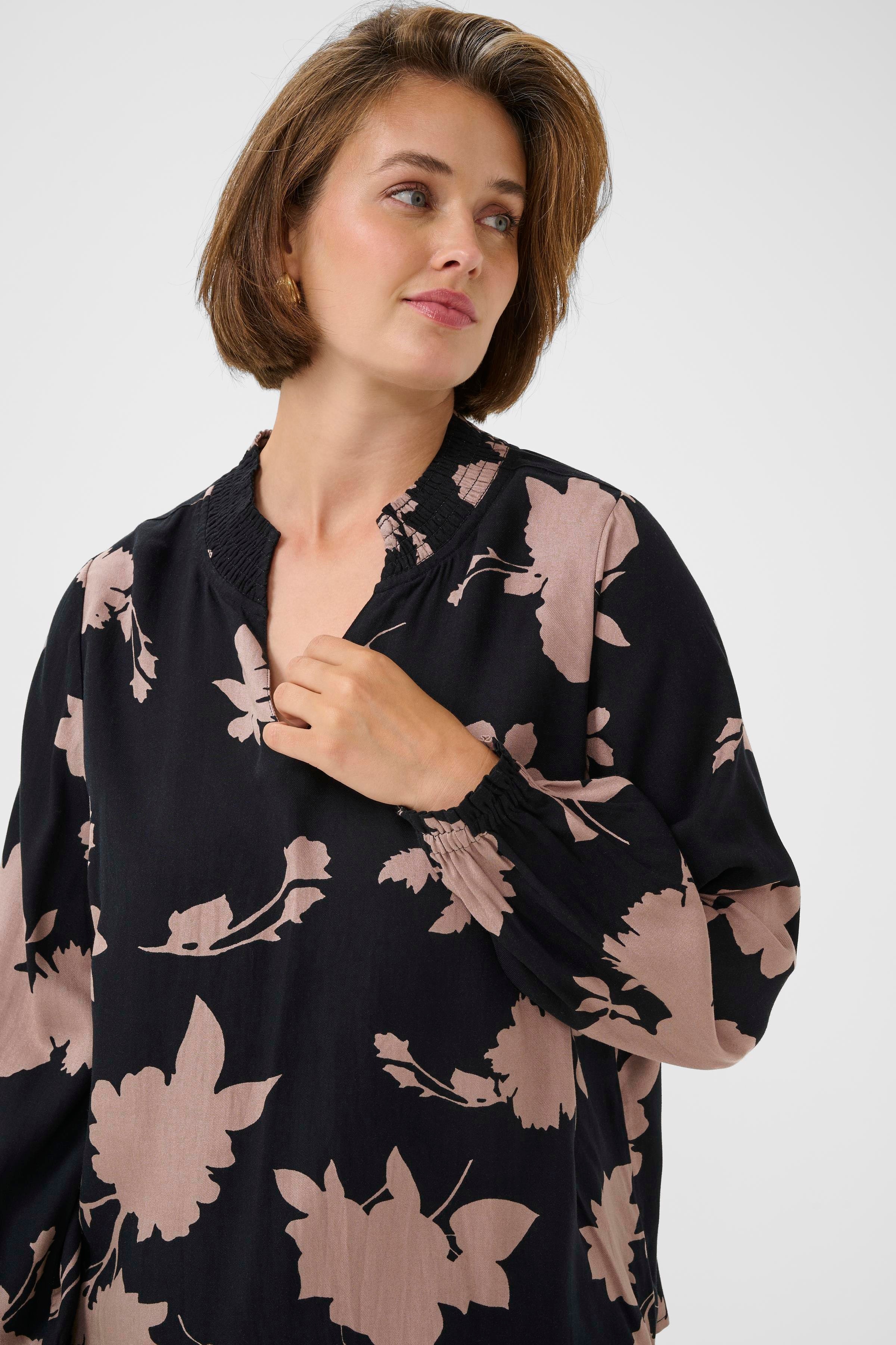 BPelisa Blouse LOOKBOOK DETAIL 40200045-108651