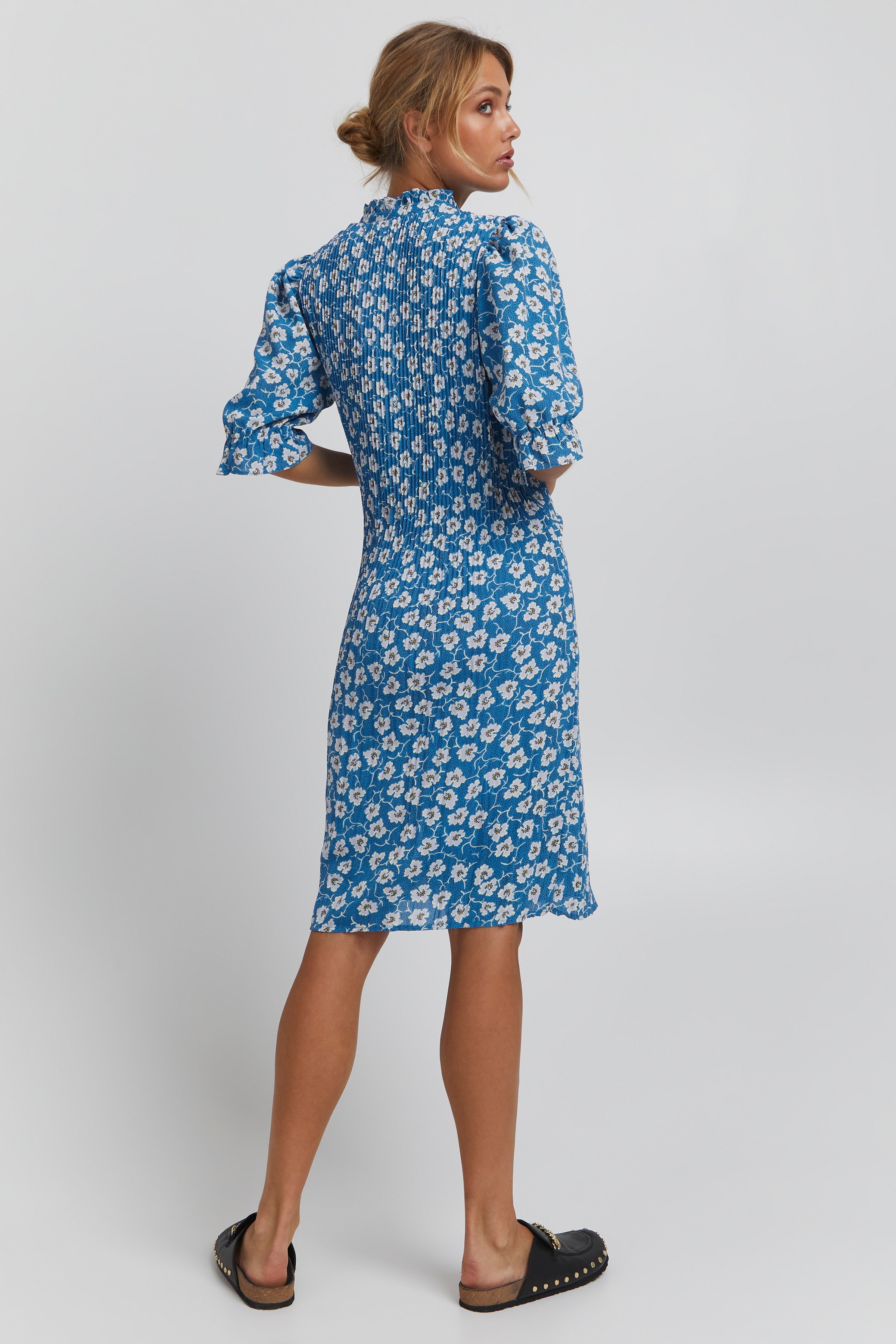 Kjole LOOKBOOK BACK 20117781-184140