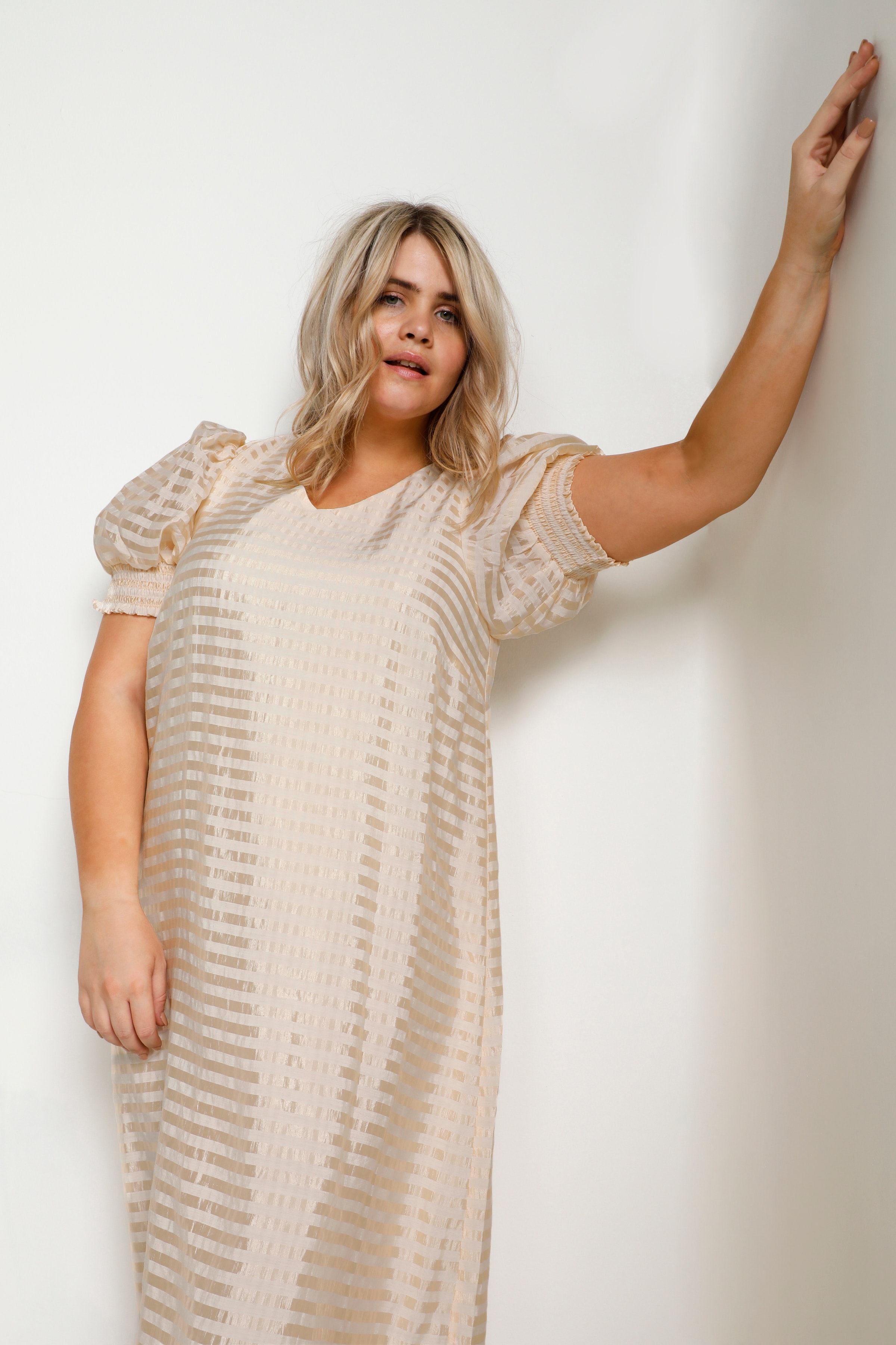 KCbera Dress LOOKBOOK DETAIL 10580831-110105
