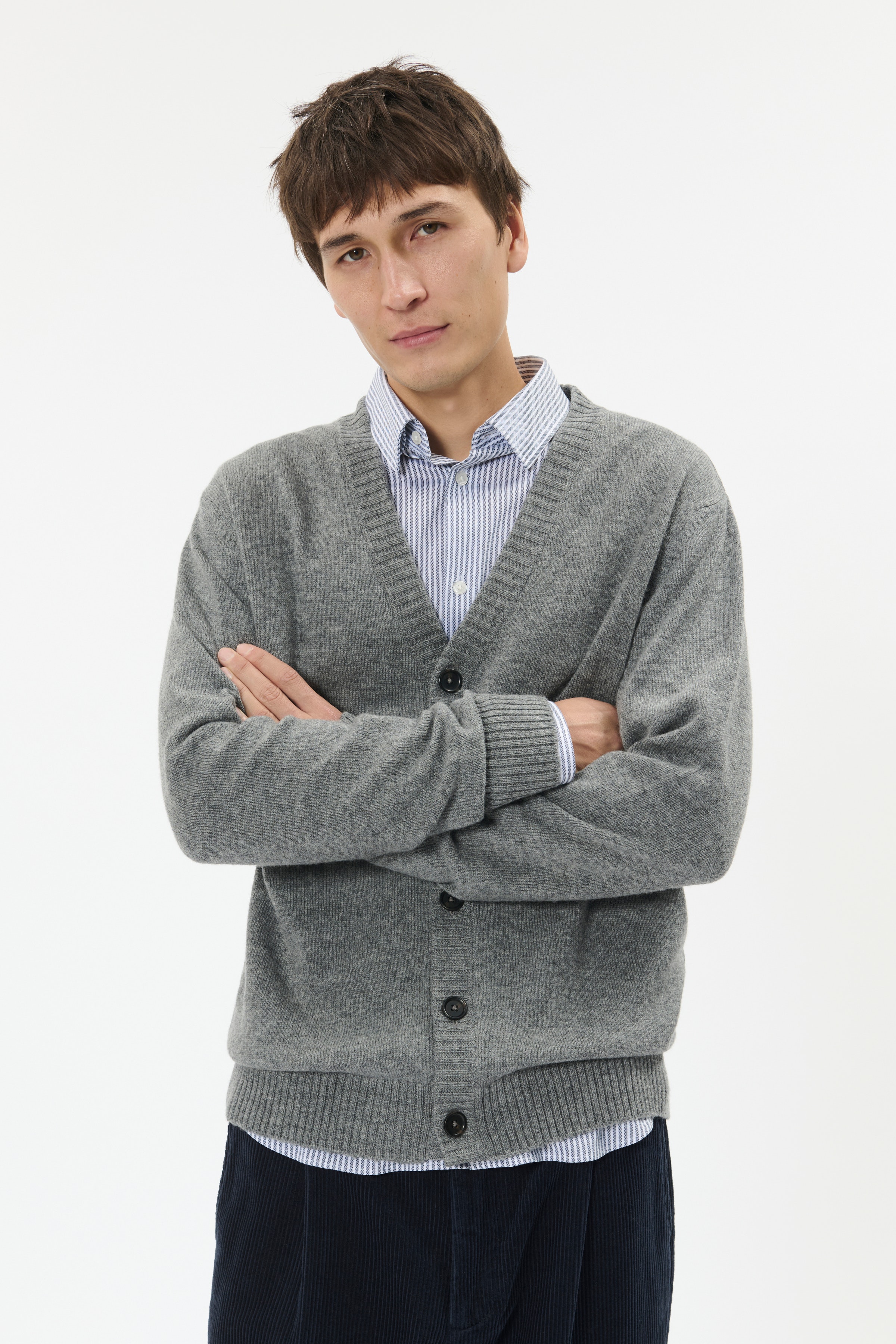 MAalpin Cardigan LOOKBOOK FRONT 30208827-300271