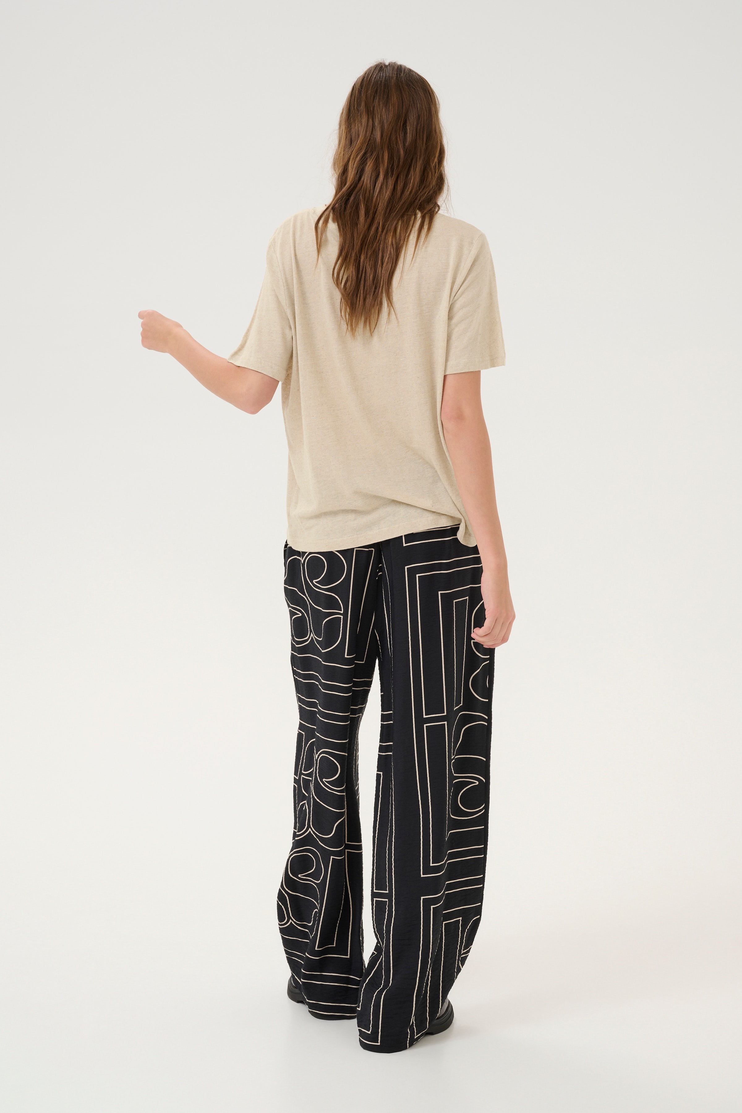 LisaMW Linen T-shirt LOOKBOOK BACK 10704762-1304011