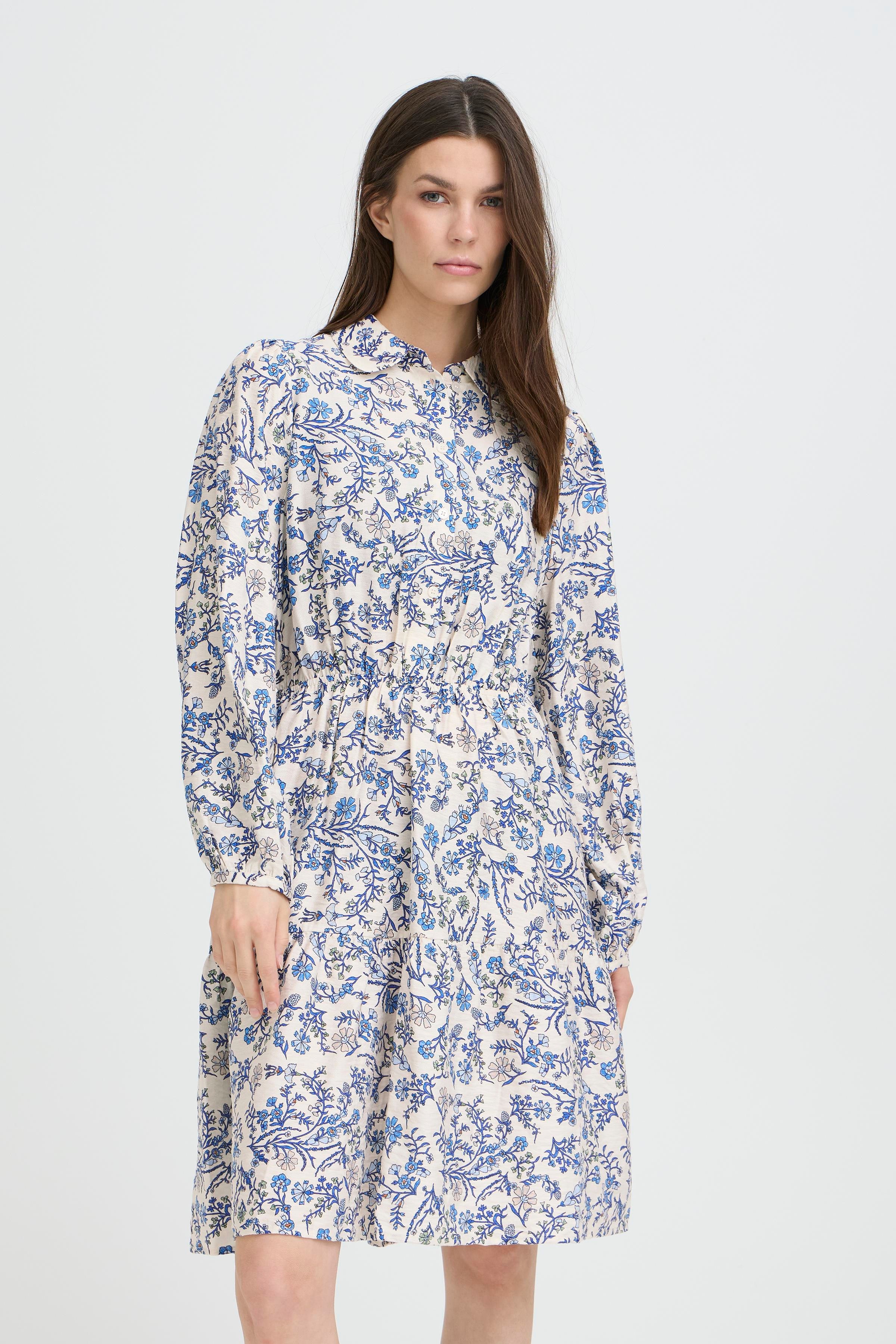 PZABRINA Kjole LOOKBOOK FRONT 50210319-164020