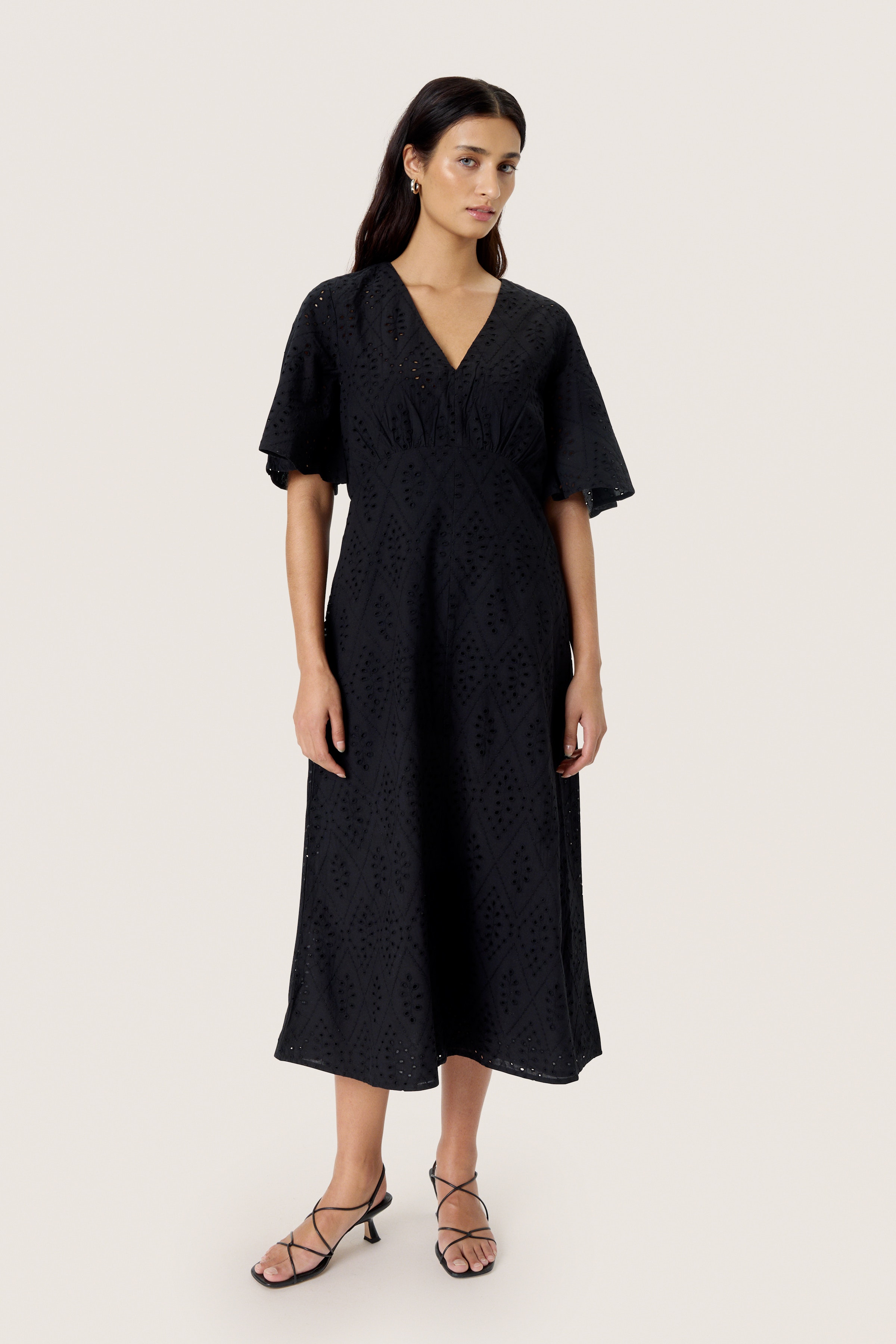 SLJoella Kjole LOOKBOOK FRONT 30408221-194008