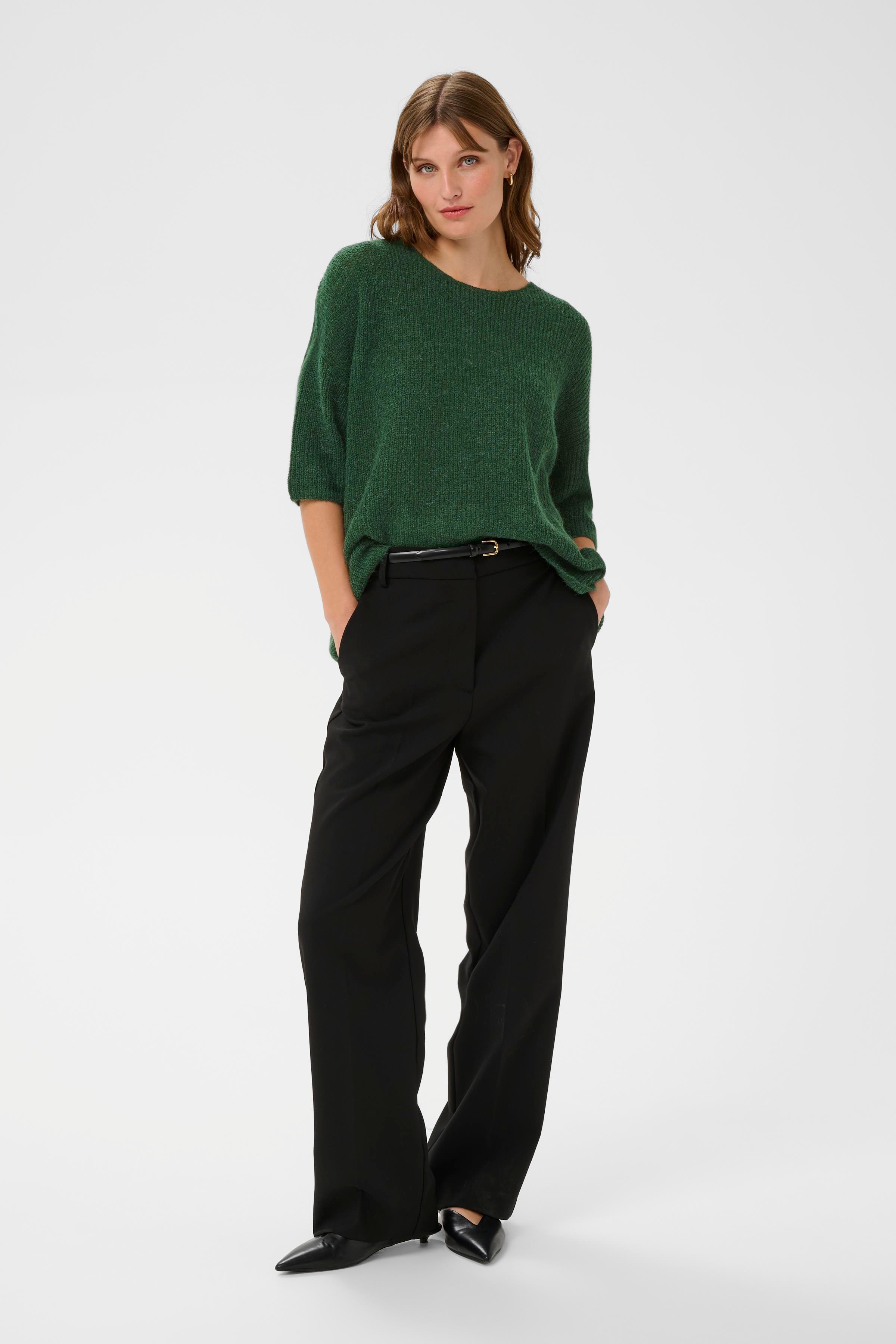 Tuesday Pullover LOOKBOOK FRONT 30400427-195411