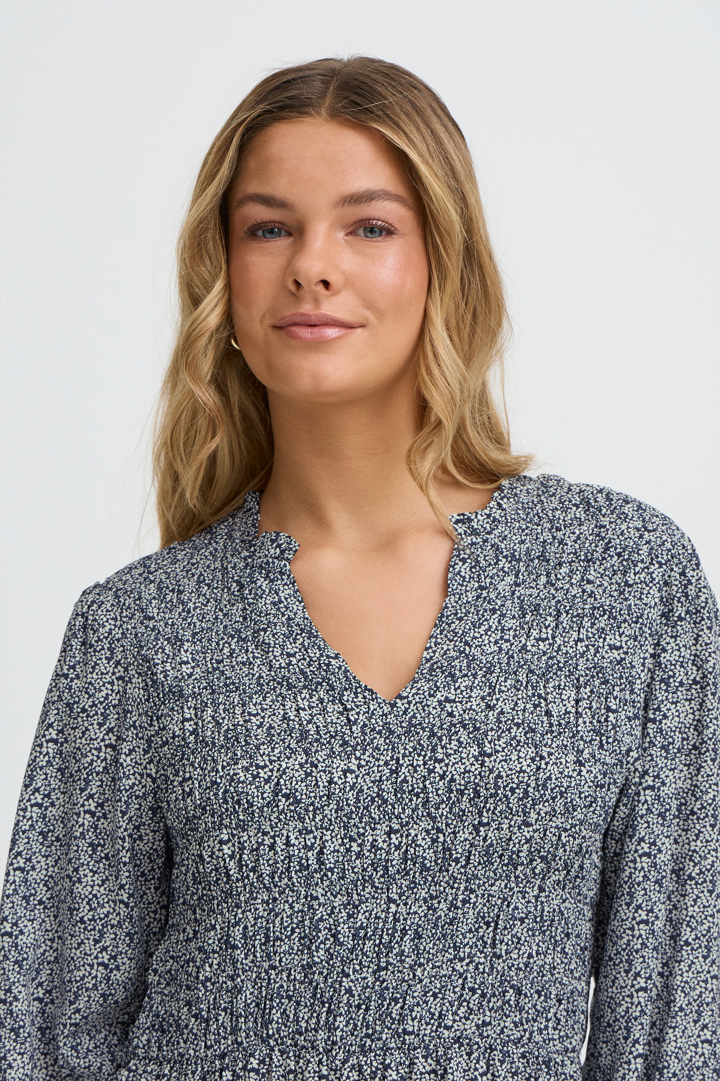 FRFLOWY Kjole LOOKBOOK DETAIL 20617393-900004549