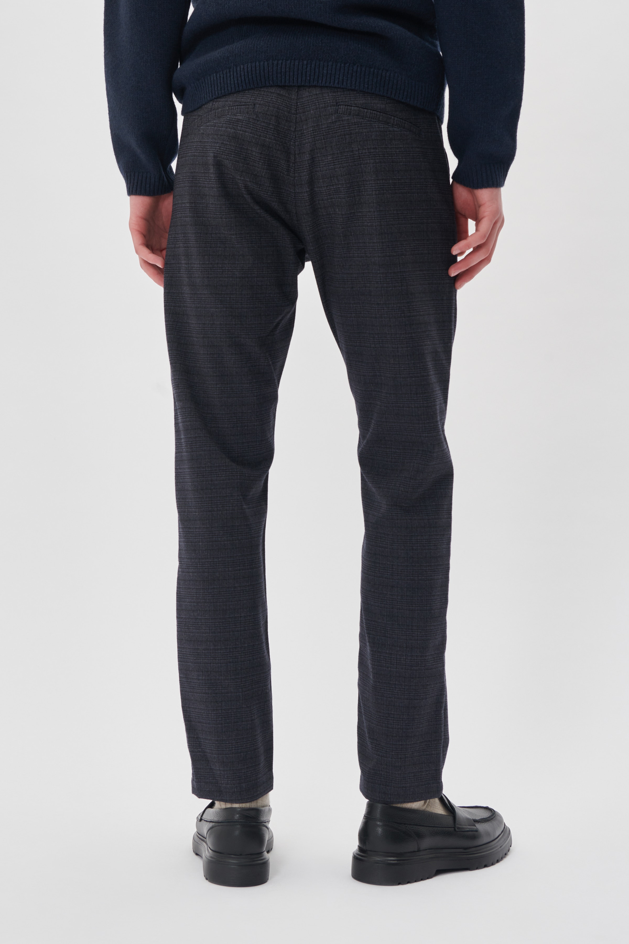 MAparker Trousers LOOKBOOK BACK 30207463-1940111