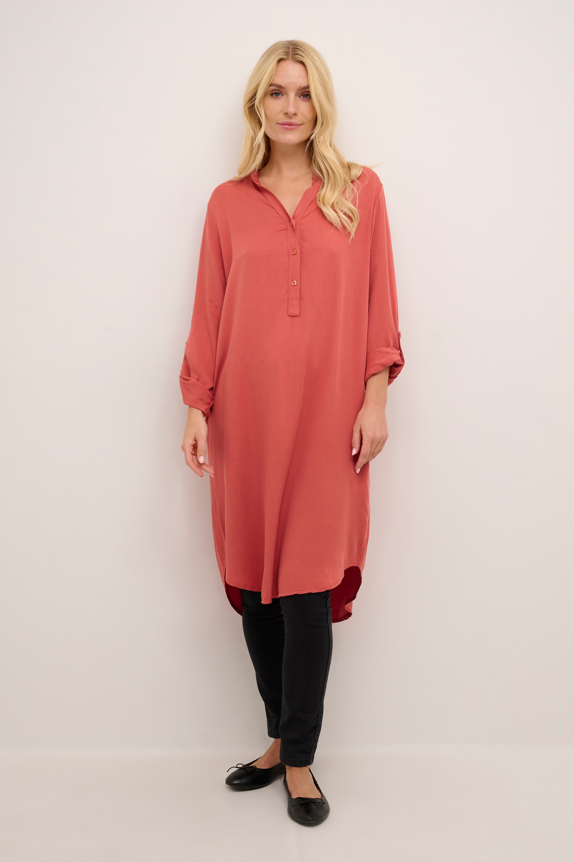 BParia Kjole LOOKBOOK FRONT 40103476-400777