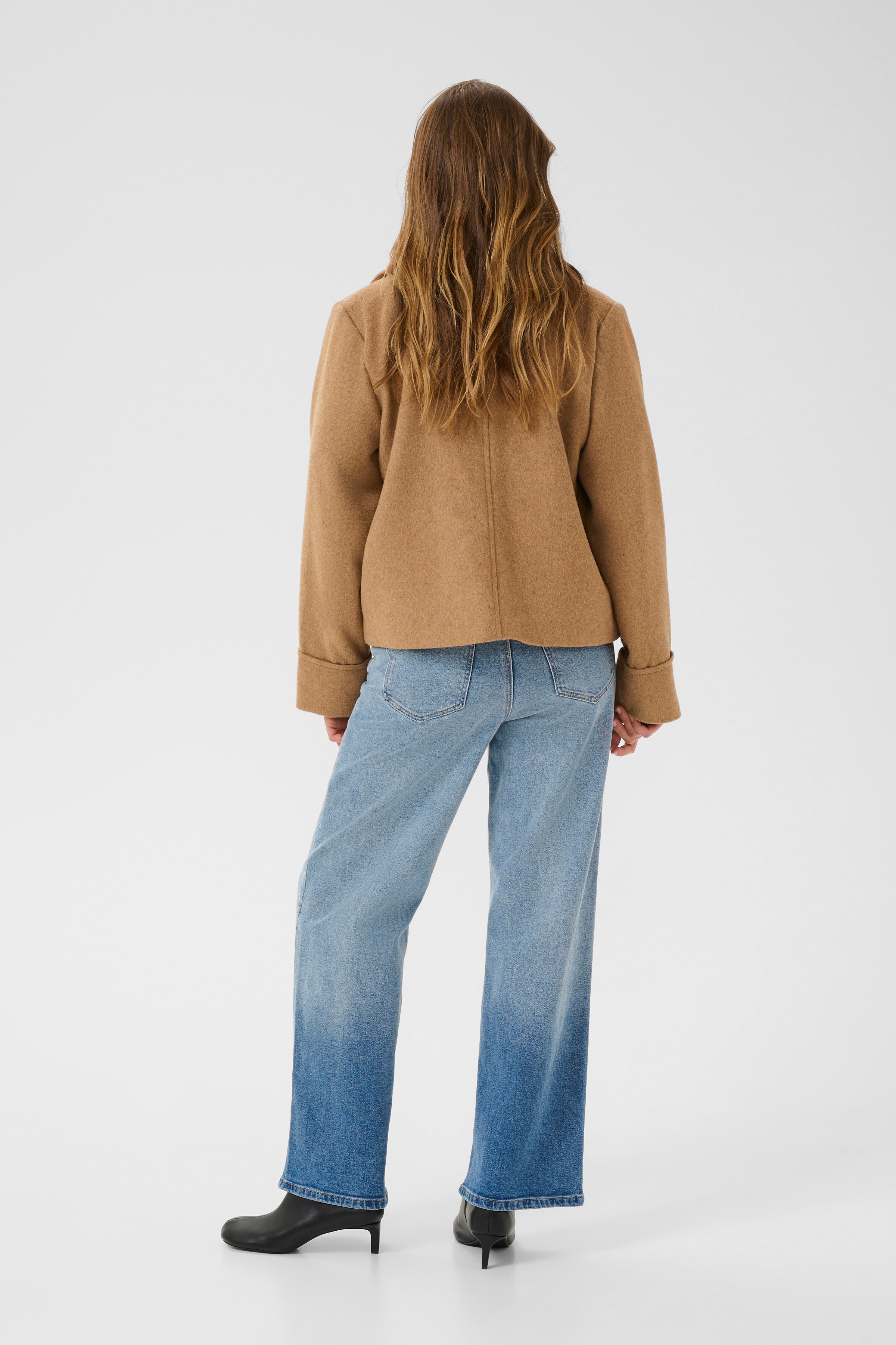 KAjulia Coat LOOKBOOK BACK 10510068-1810291