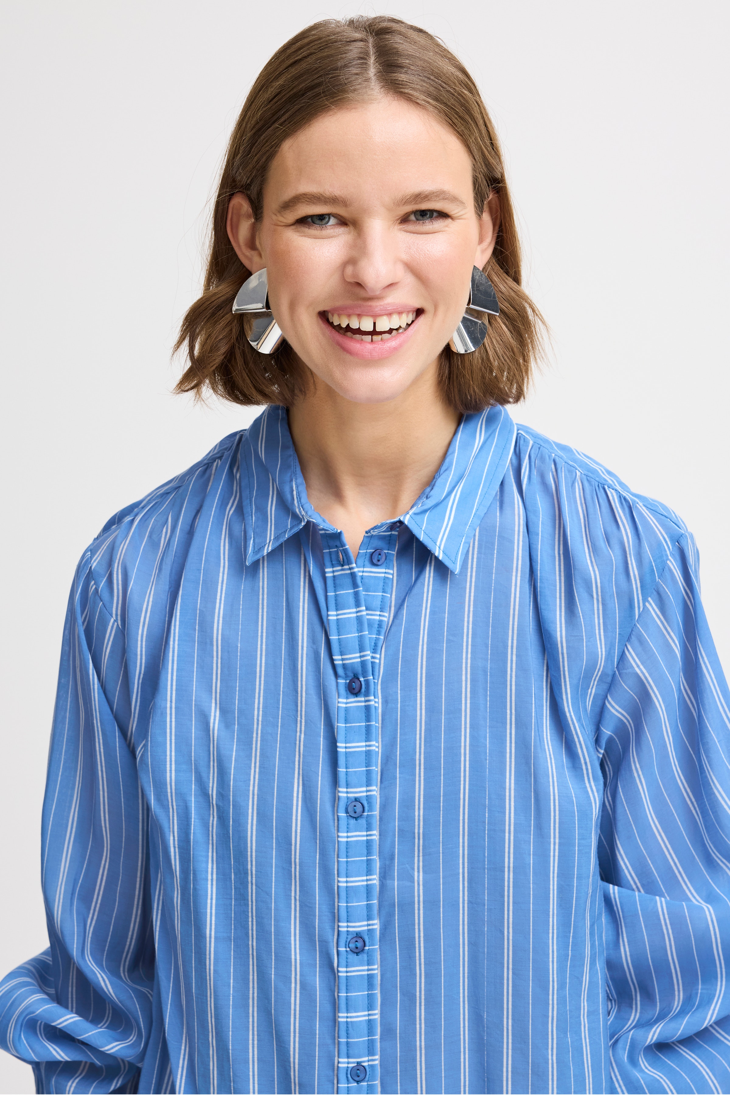 BYISALENA Skjorta LOOKBOOK DETAIL 20816228-204196