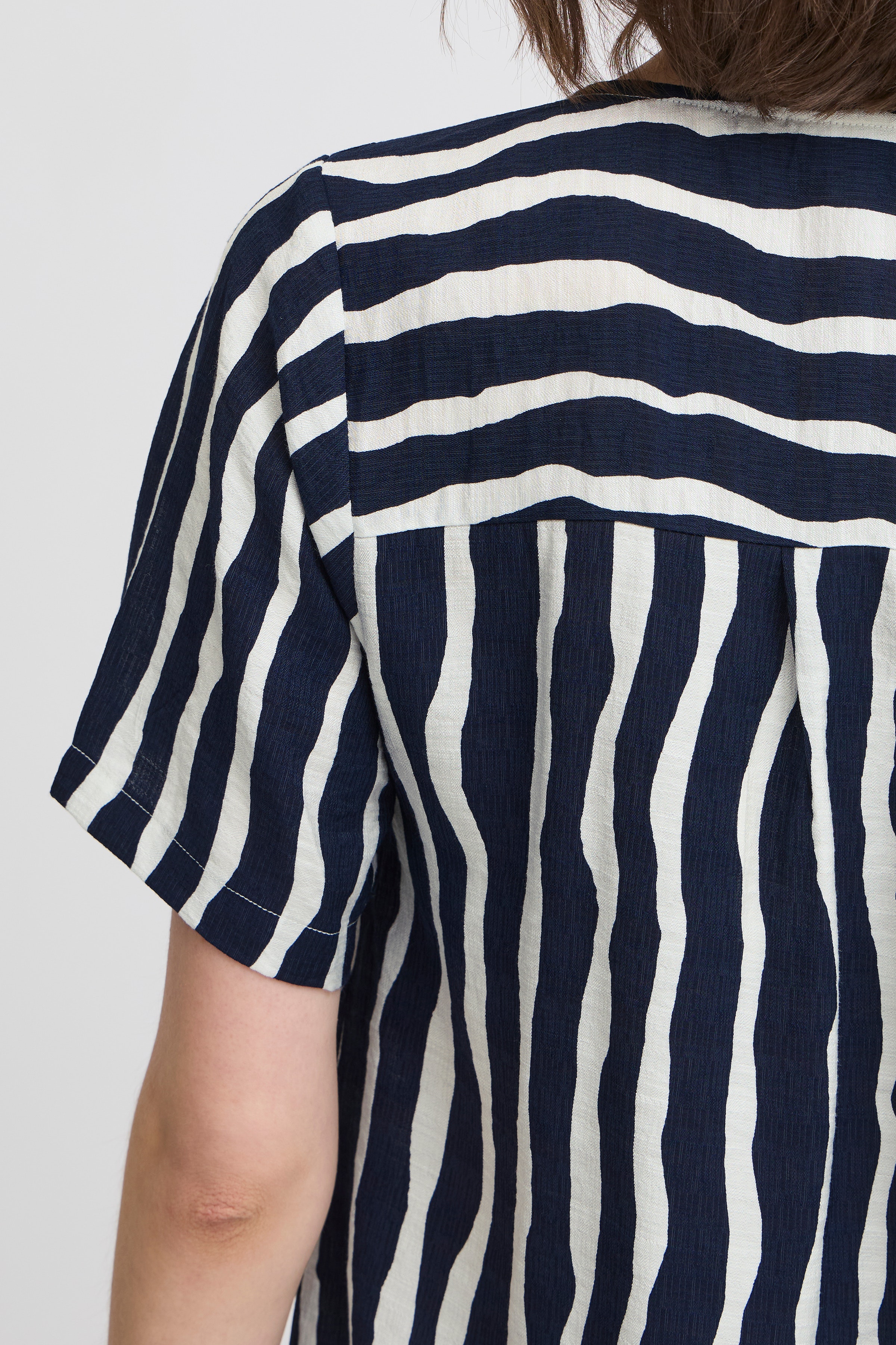 FRARIANA Kjole LOOKBOOK DETAIL 20615789-205153