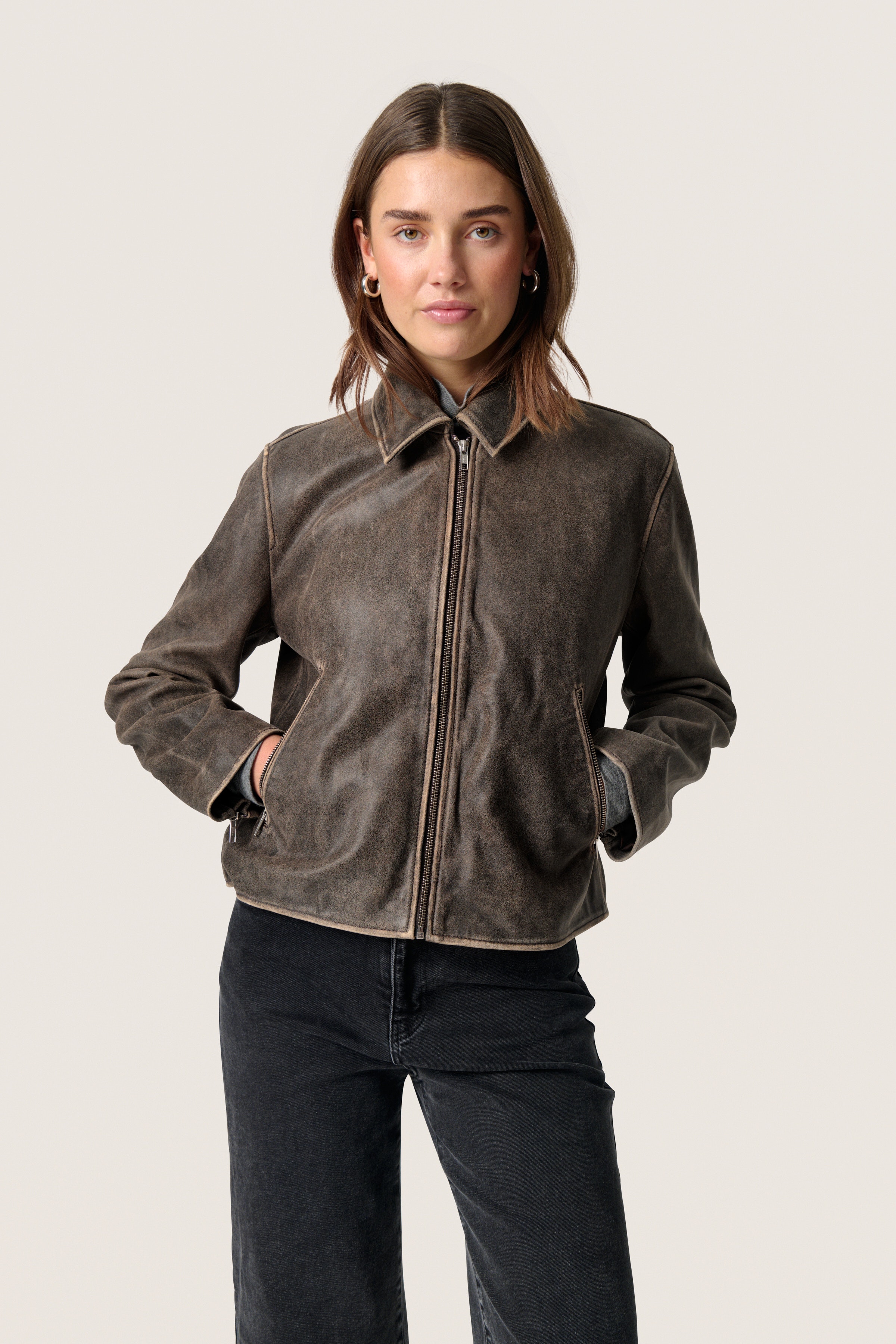 SLIngela Leather jacket LOOKBOOK FRONT 30407859-303170