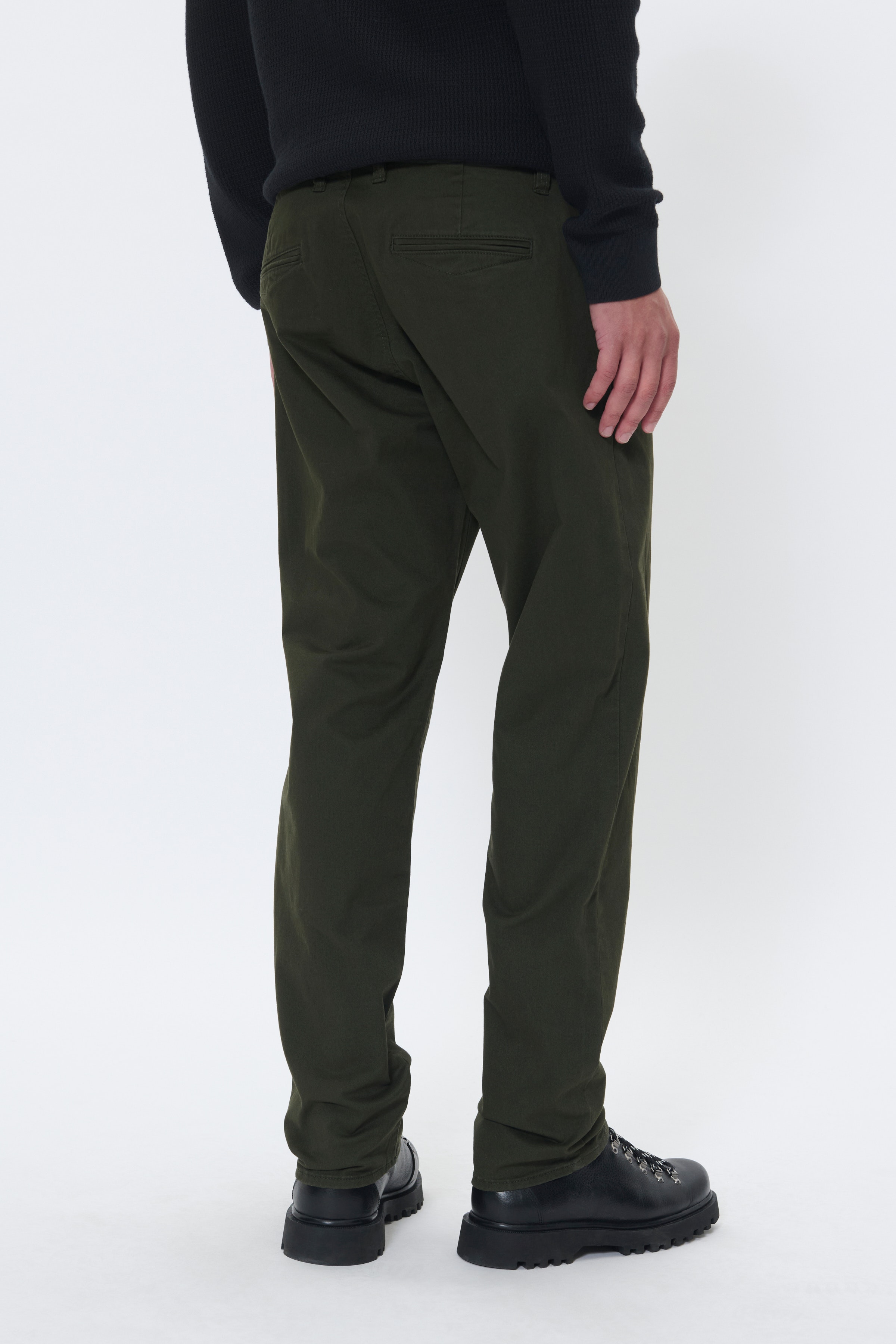 MABrent Hose LOOKBOOK BACK 30207455-190509
