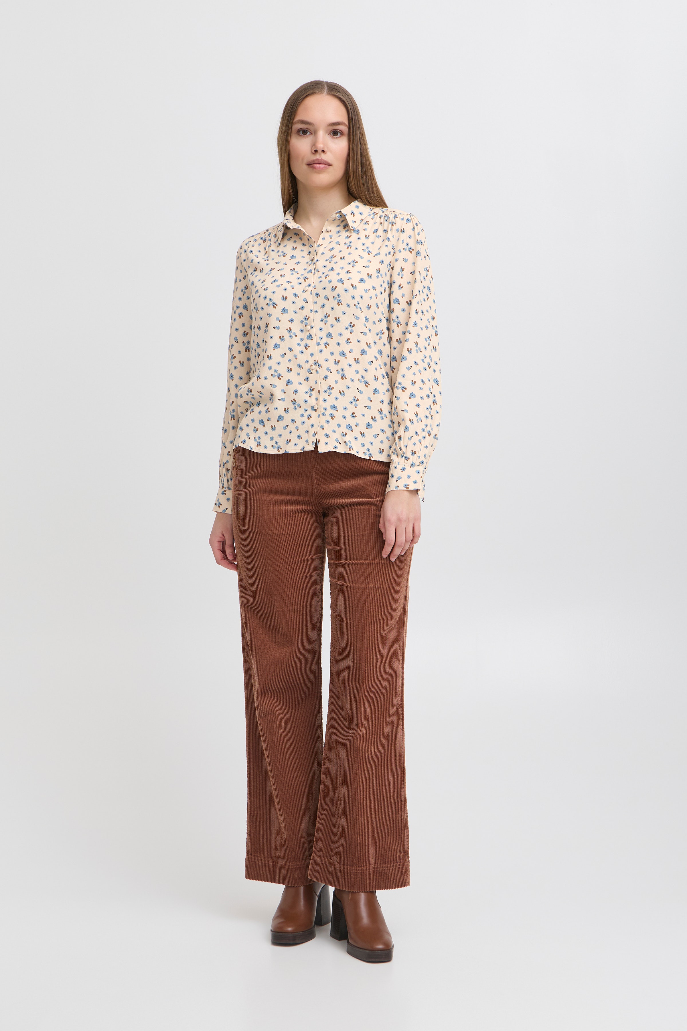 IRNOELLA Skjorta LOOKBOOK FRONT 20124019-900000031