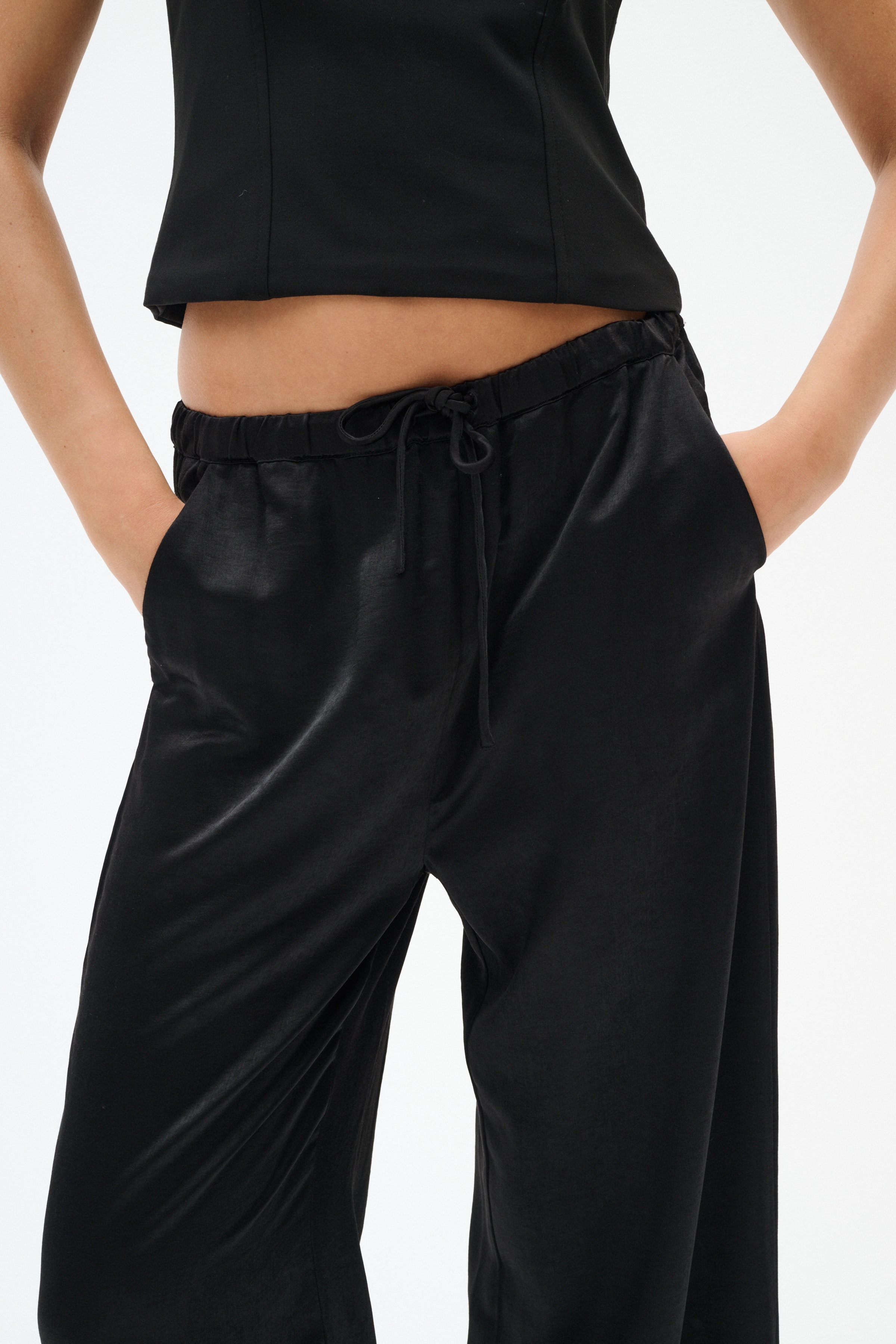 CelenaIW Trousers LOOKBOOK DETAIL 30110239-194008