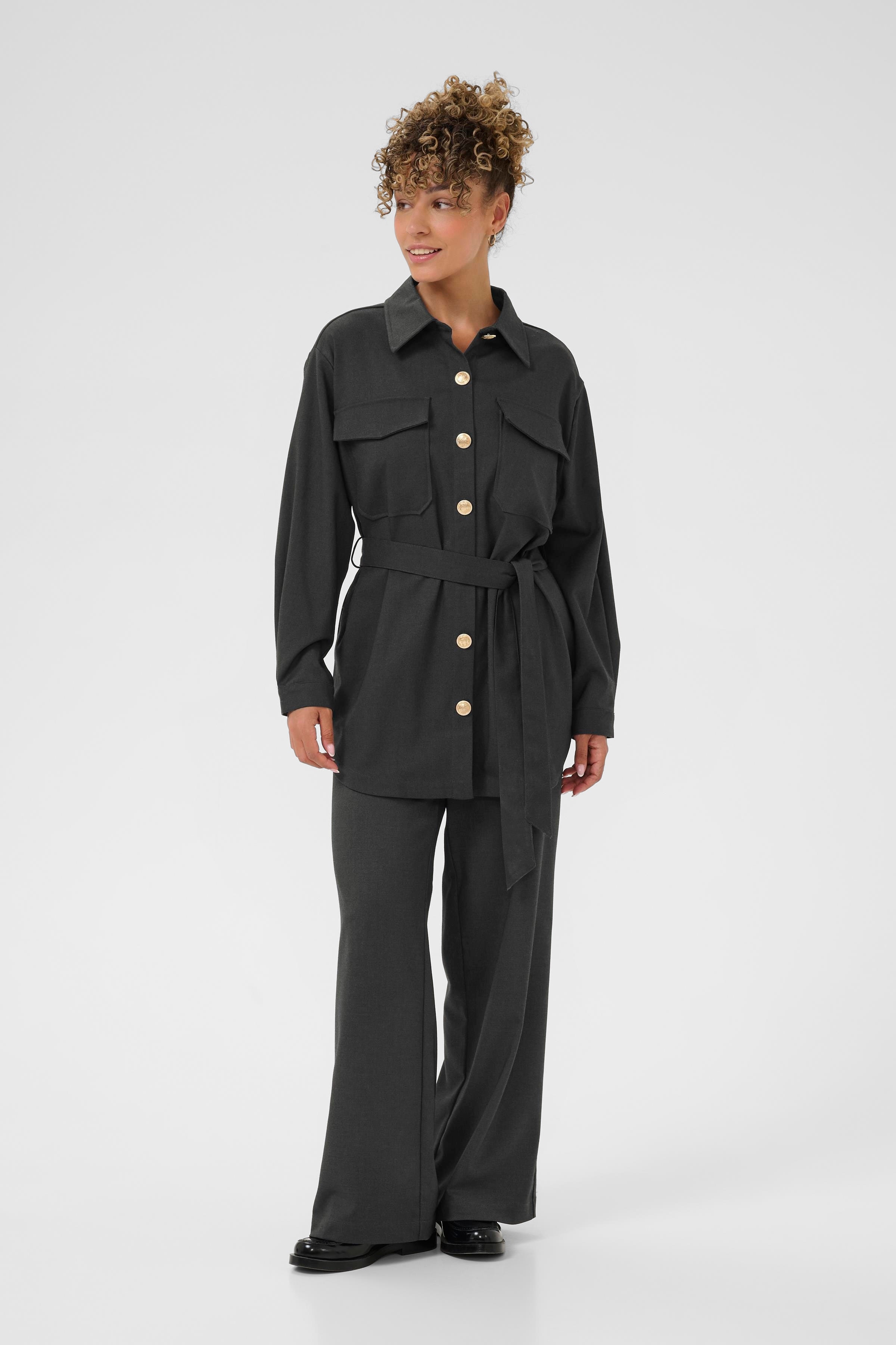 CRBabeth Shirt LOOKBOOK FRONT 10614312-101156