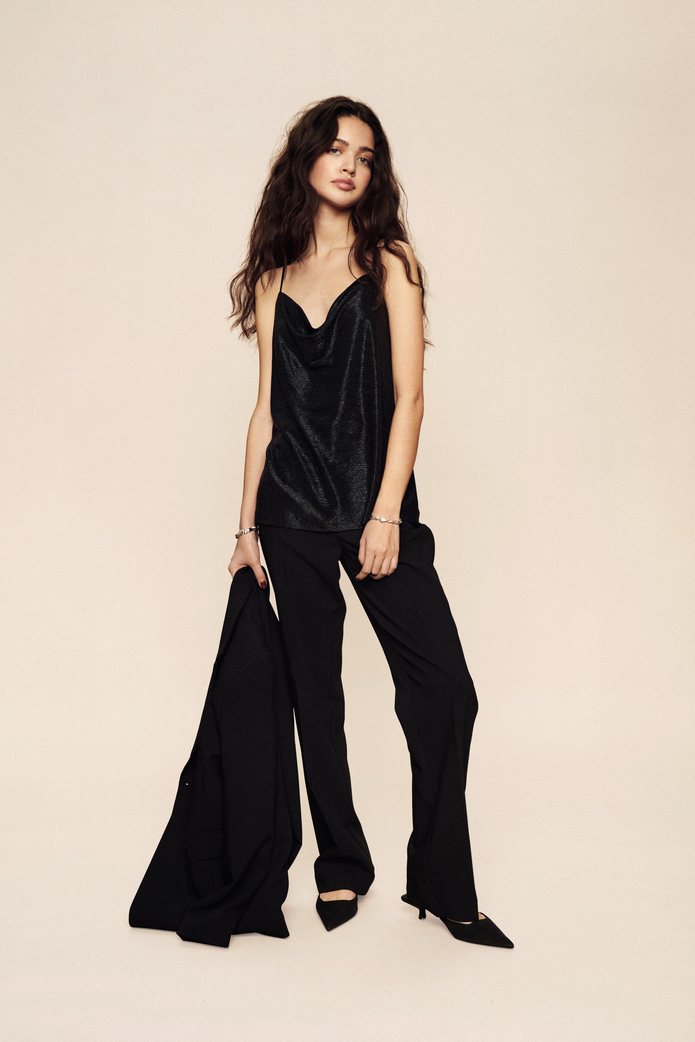 SLAkamala Top LOCATION NONE 30406509-194008