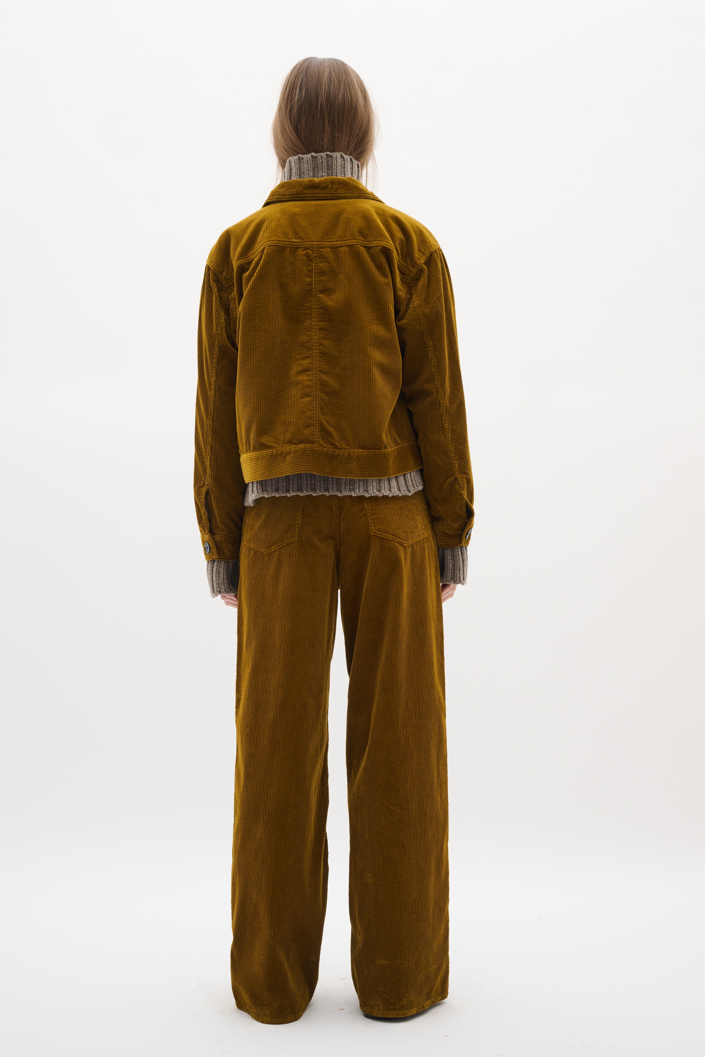 NanetteIW Wide Byxor LOOKBOOK FRONT 30110978-180840