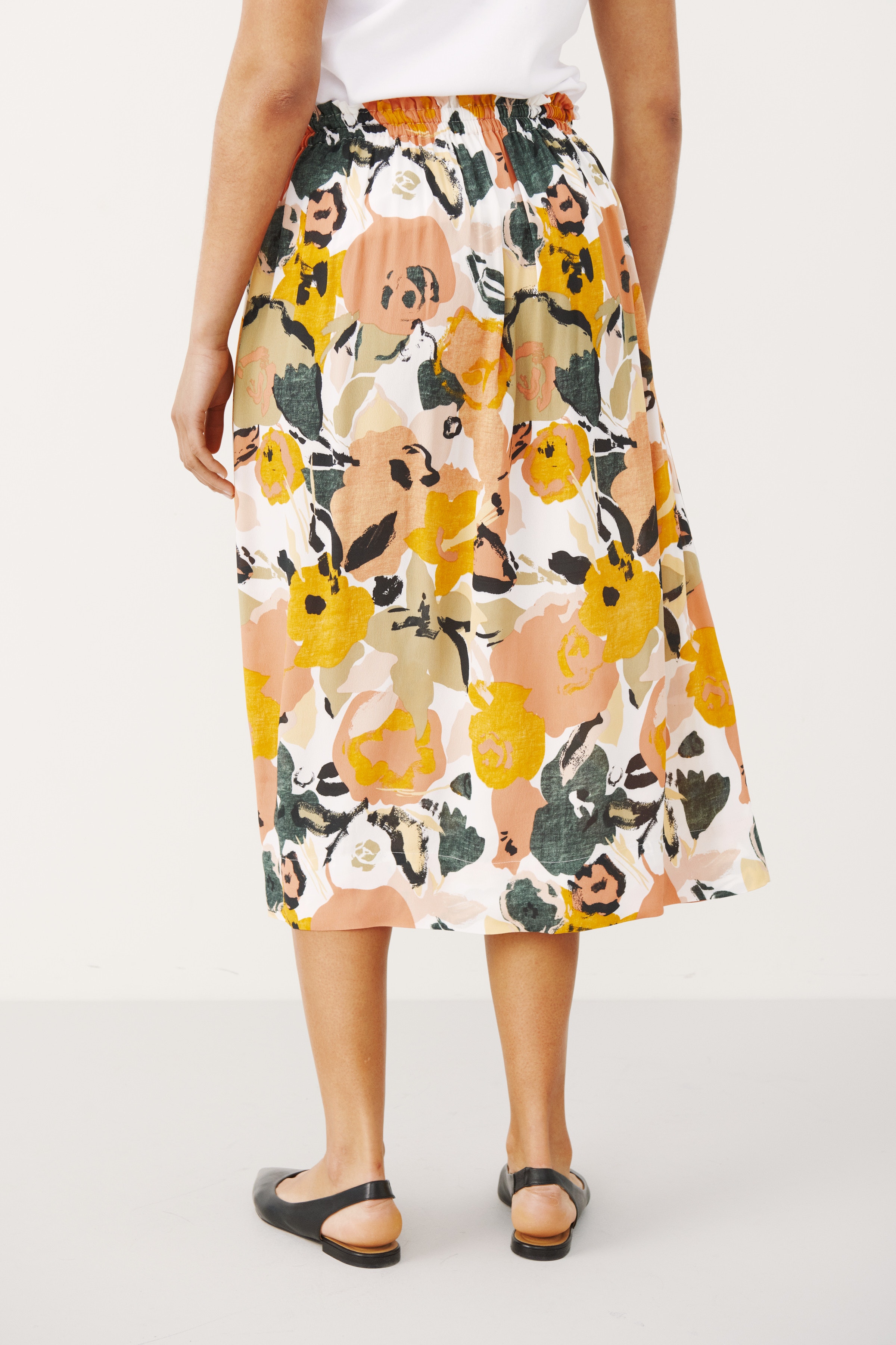 JaylaPW Skirt LOOKBOOK BACK 30306158-300850