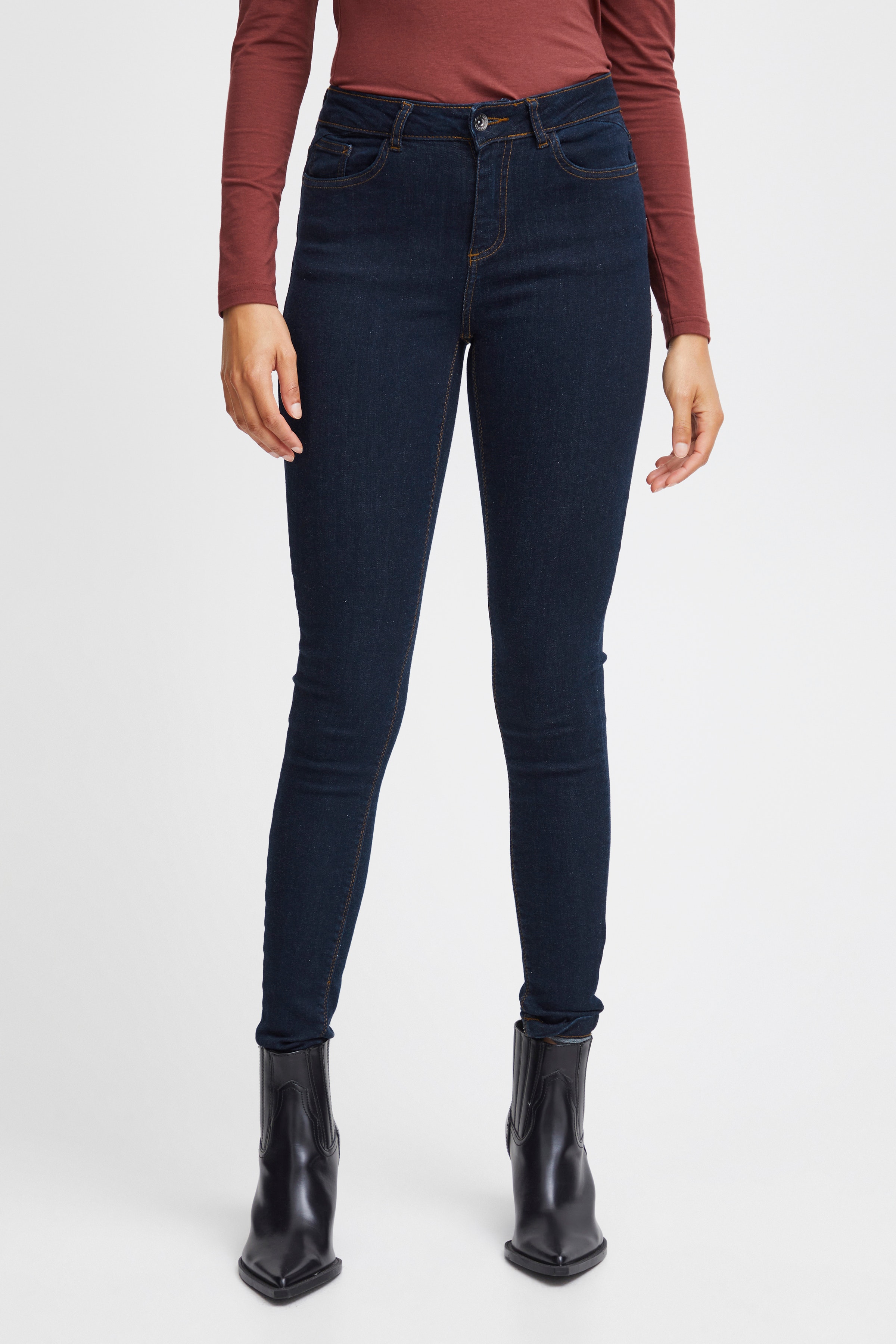 Lola Jeans LOOKBOOK FRONT 20803214-200462