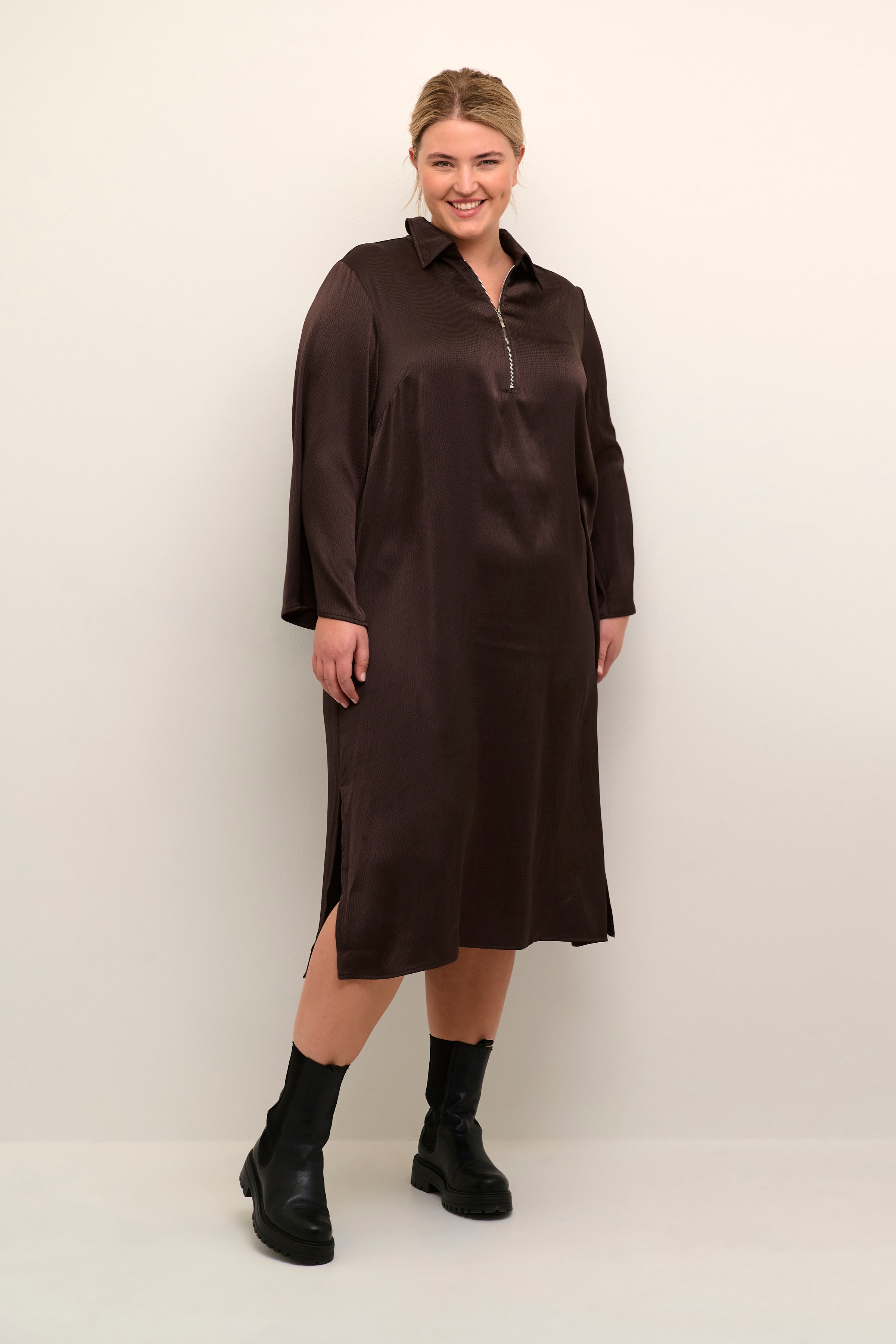 KCkarina Robe LOOKBOOK FRONT 10581783-191016