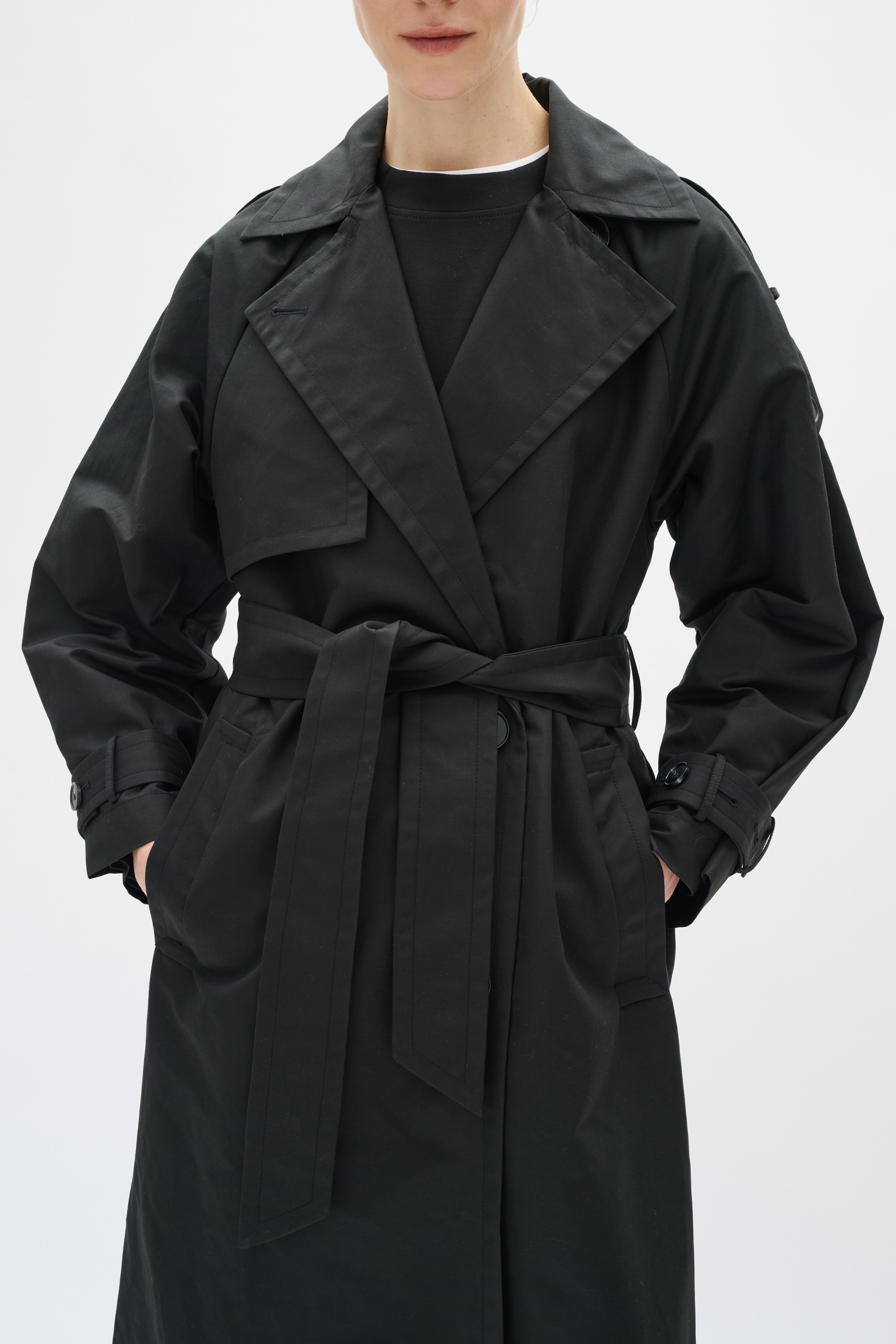 ToiniIW TrenchCoat LOOKBOOK FRONT 30109027-194008