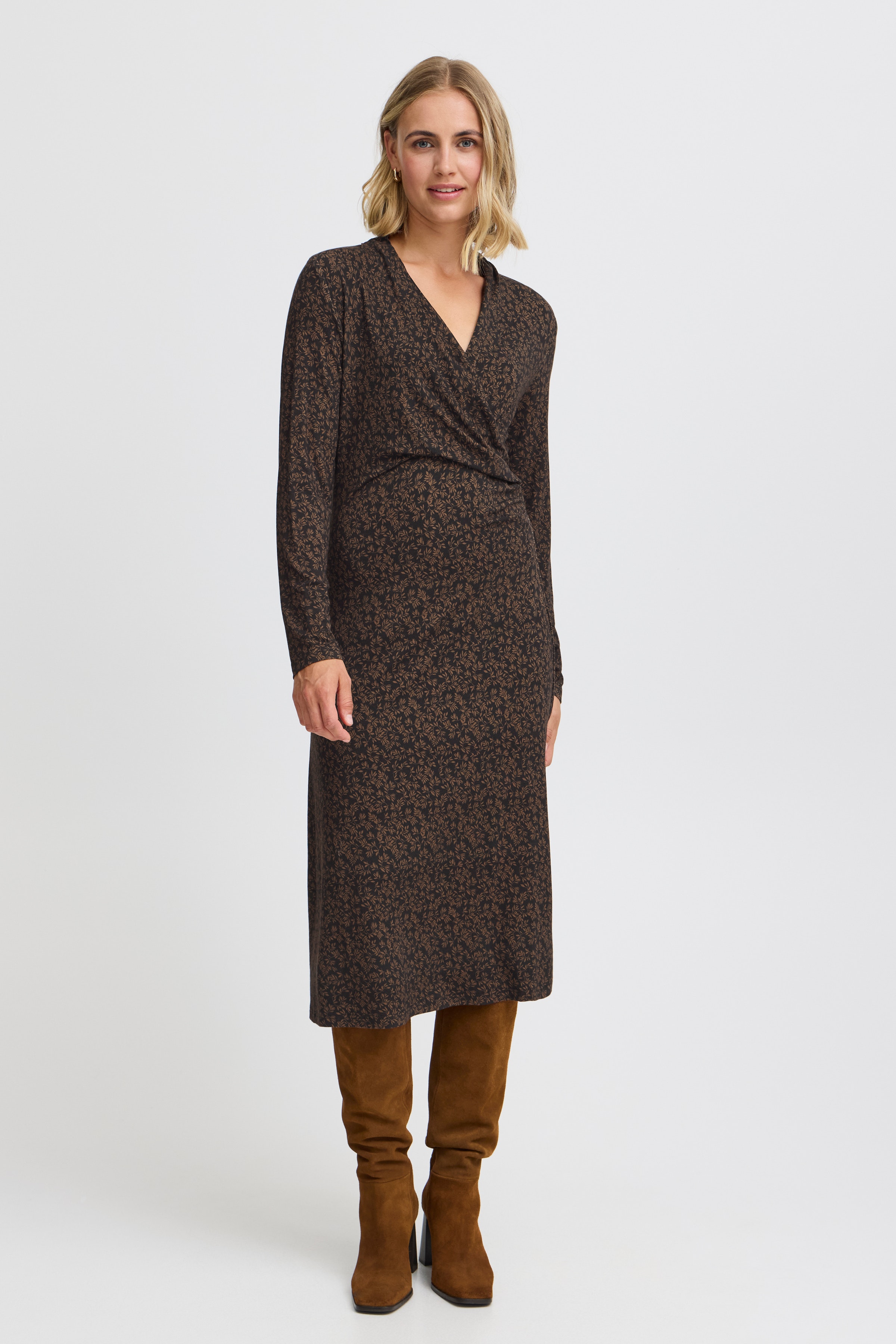 FRCERICA Dress LOOKBOOK FRONT 20614647-200115