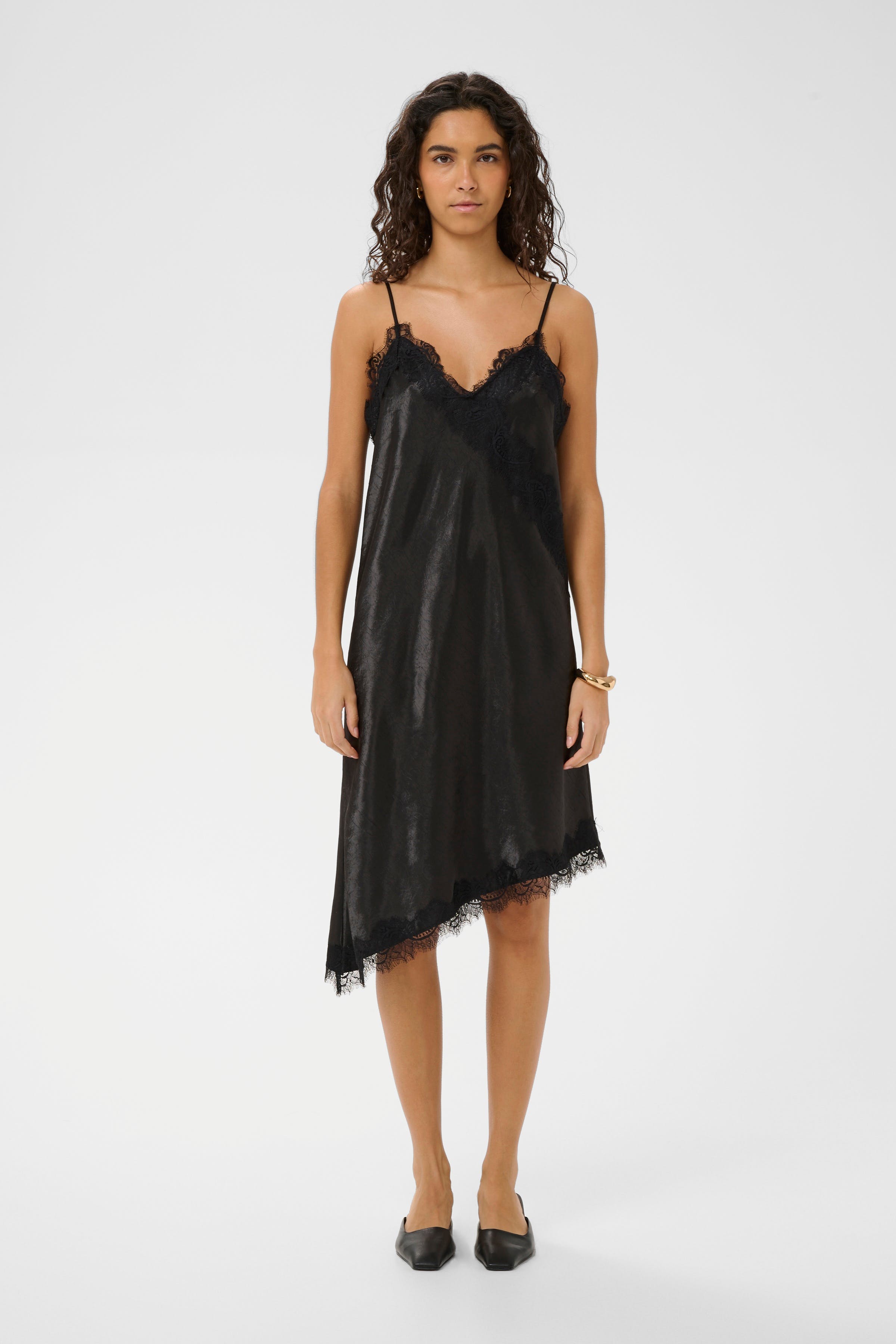 SLIrianne Jurk LOOKBOOK FRONT 30409585-194008