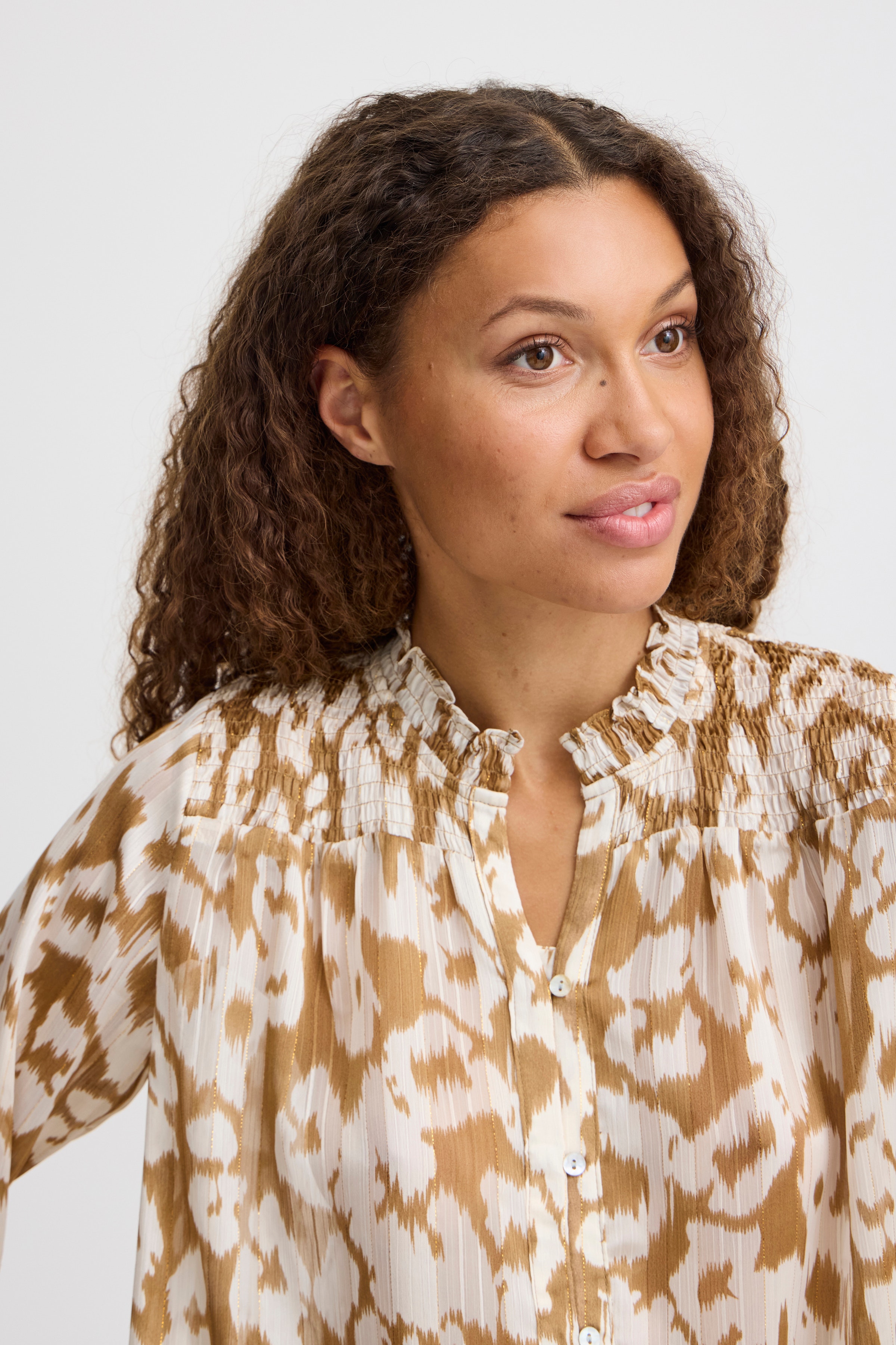 PXSAGA Bluse LOOKBOOK DETAIL 50208575-204558