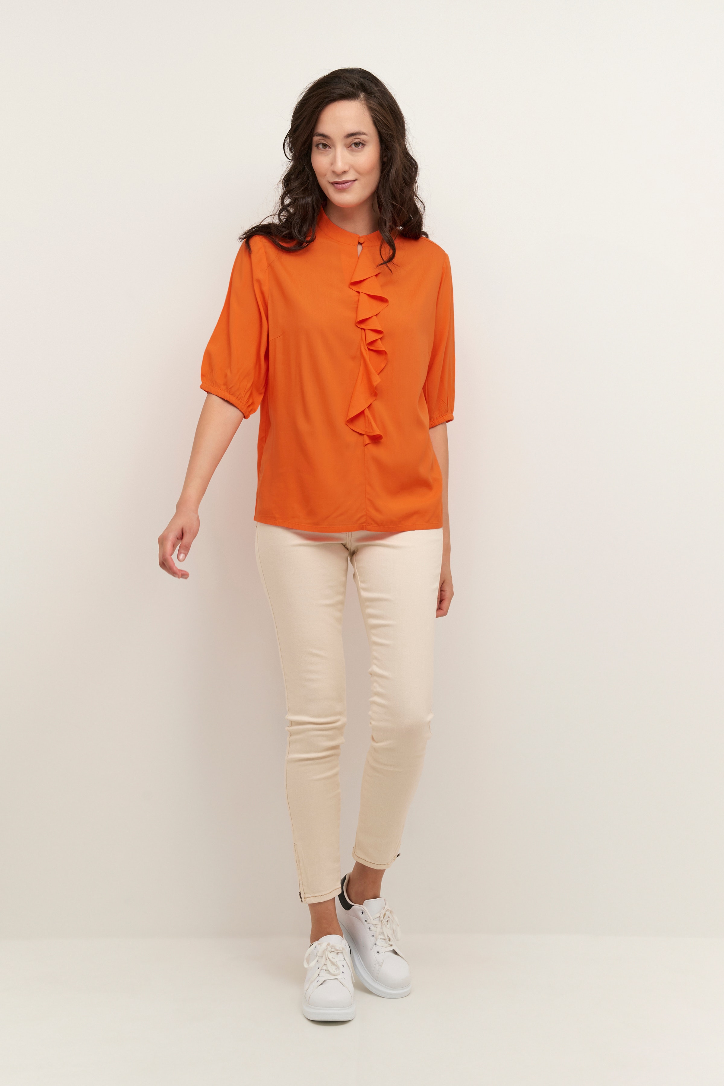 CRSusannah Blouse LOOKBOOK FRONT 10611293-161453