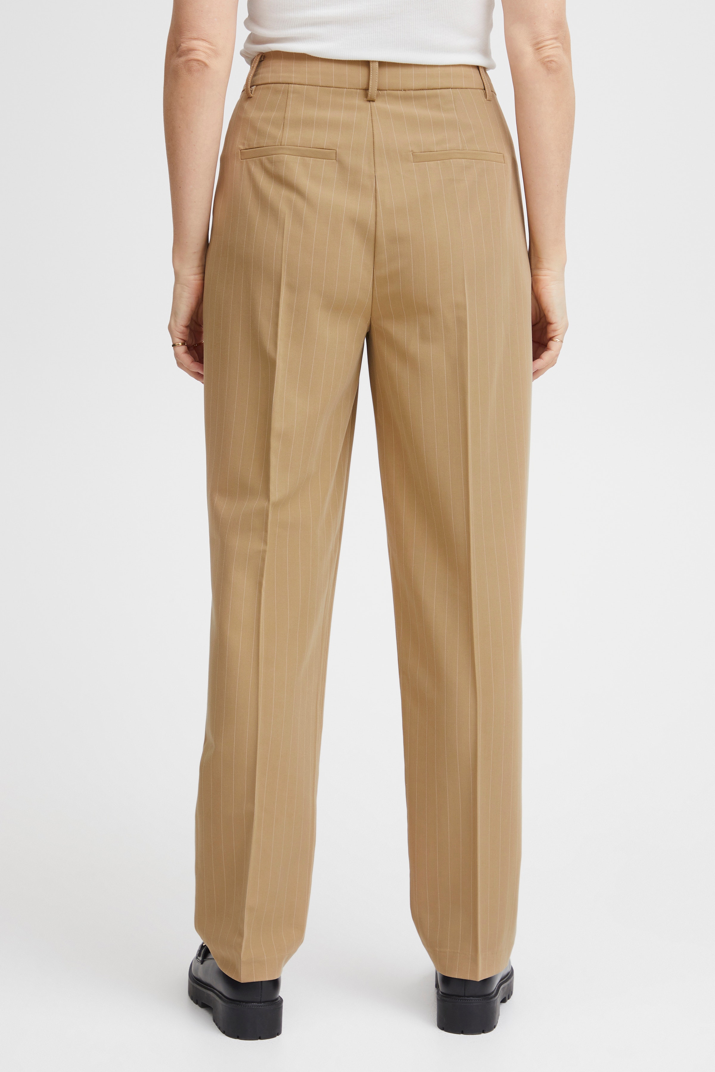 FRCALLIE Byxor LOOKBOOK FRONT 20612476-202145