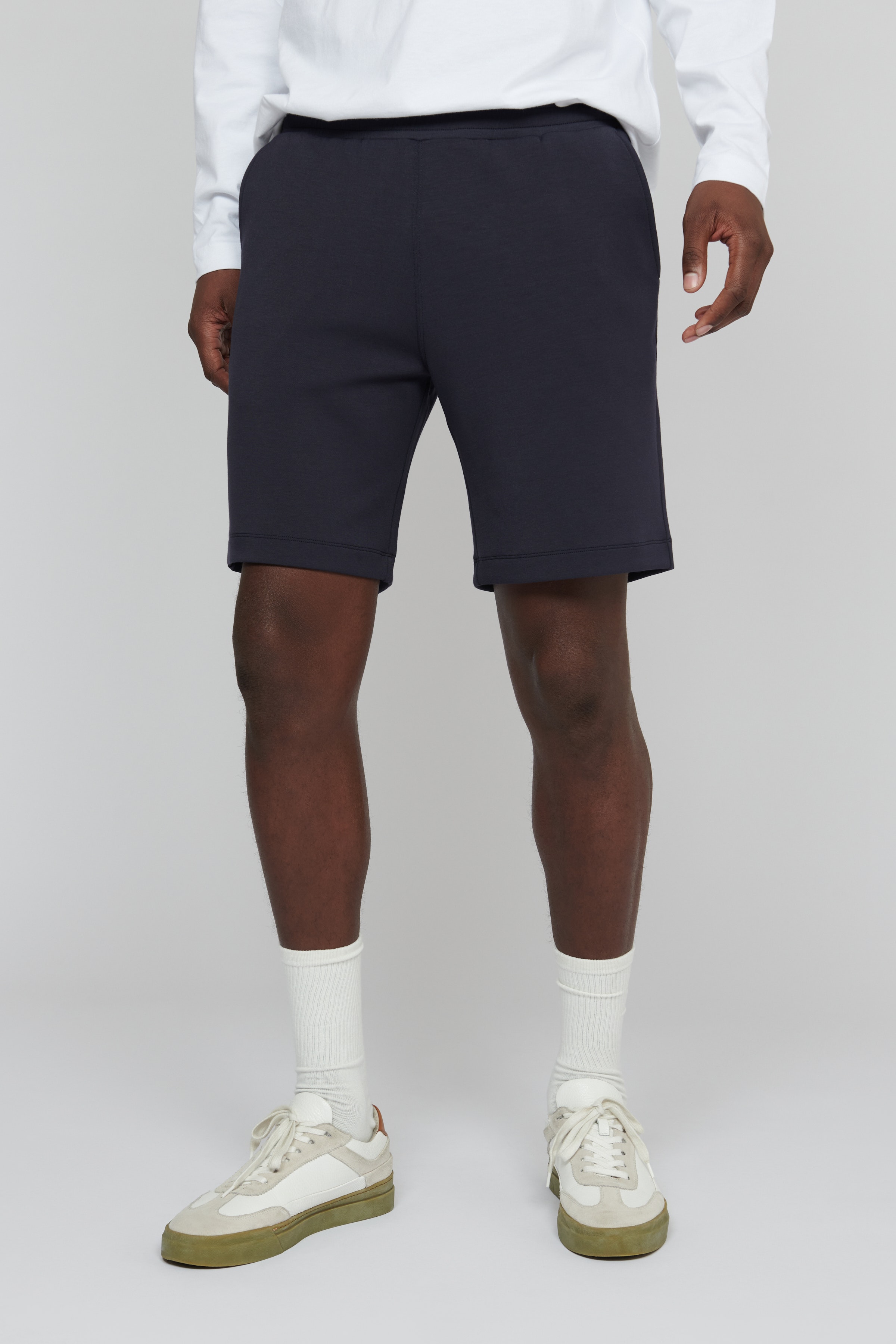 MAcora Shorts LOOKBOOK FRONT 30207345-194011