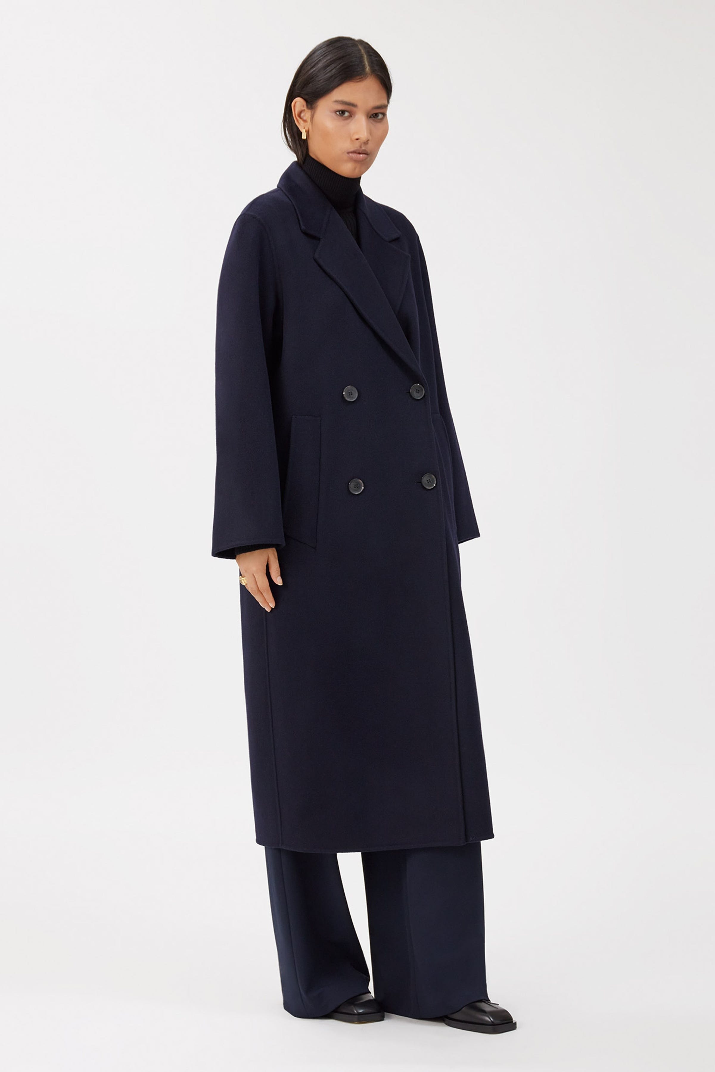 CLARA Kåpe LOOKBOOK FRONT 30600563-BL899