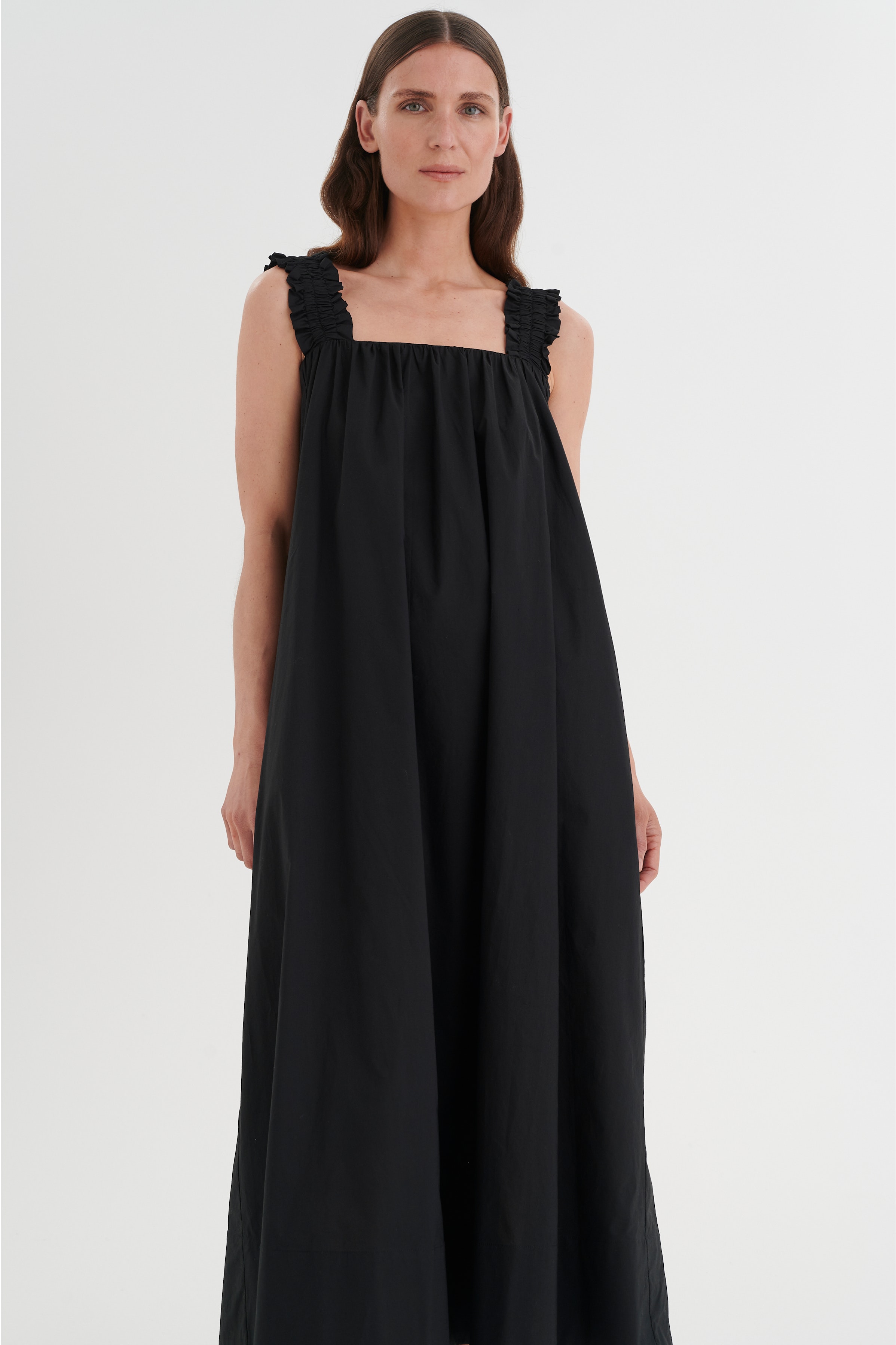 YohanneIW Klänning LOOKBOOK FRONT 30106476-194008