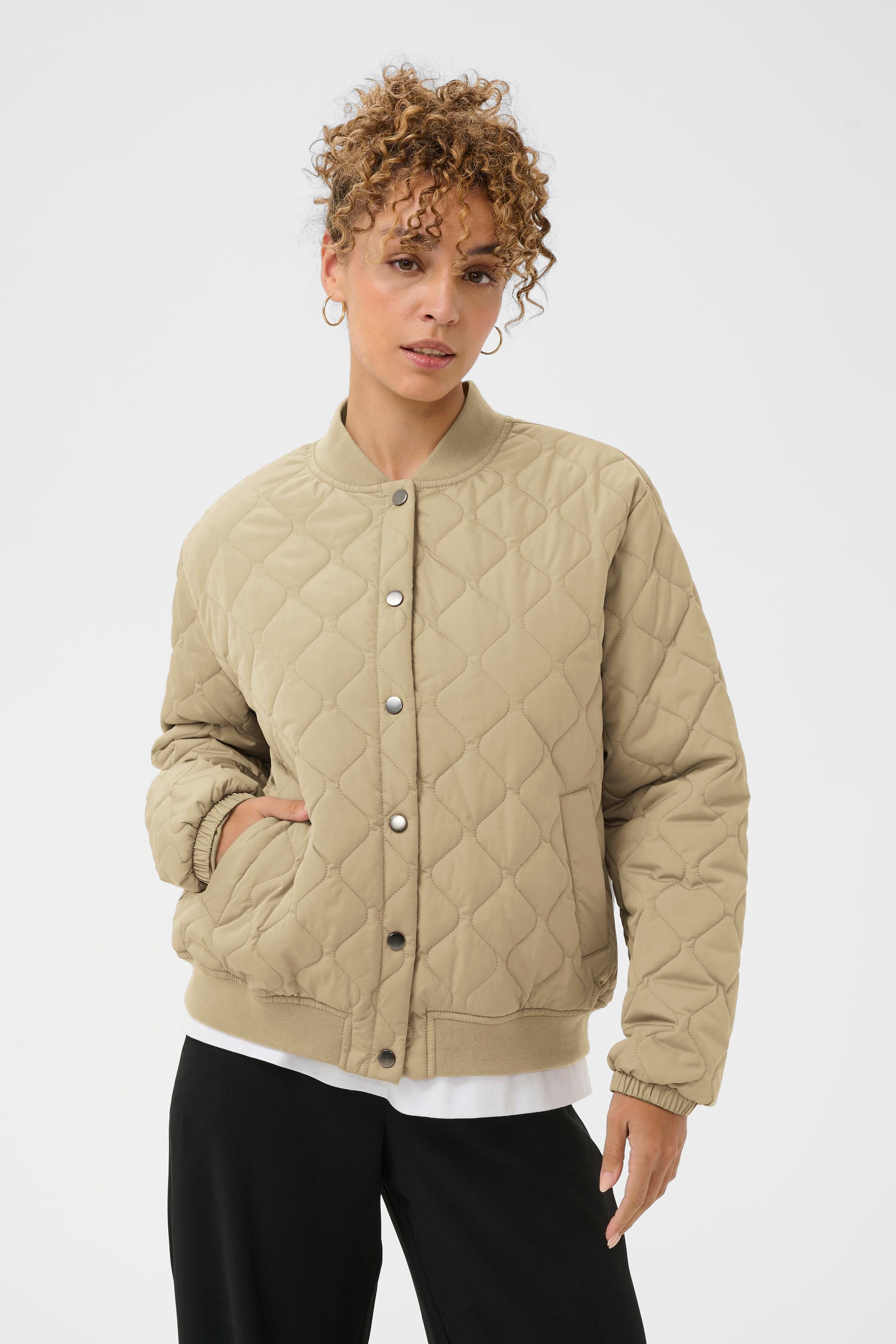 CRArwen Bomber jacket LOOKBOOK FRONT 10613653-171312